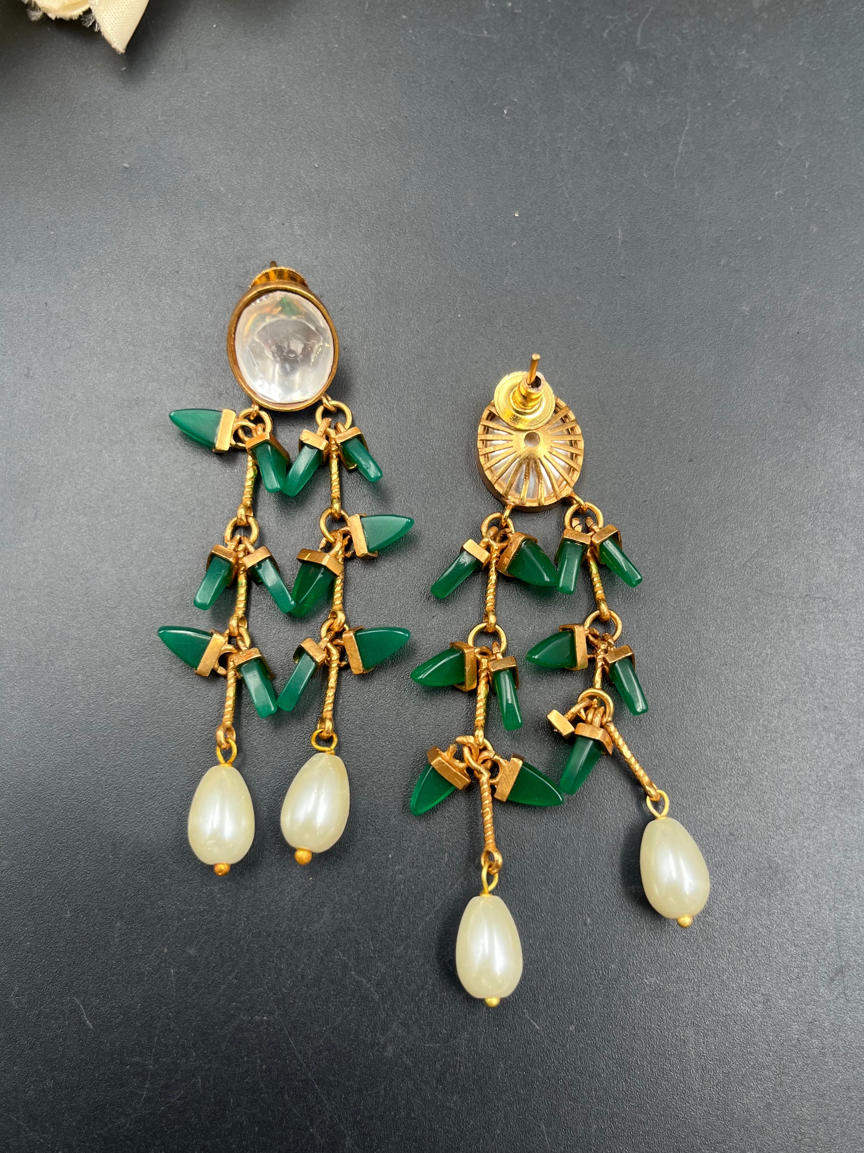 MINA EARRING