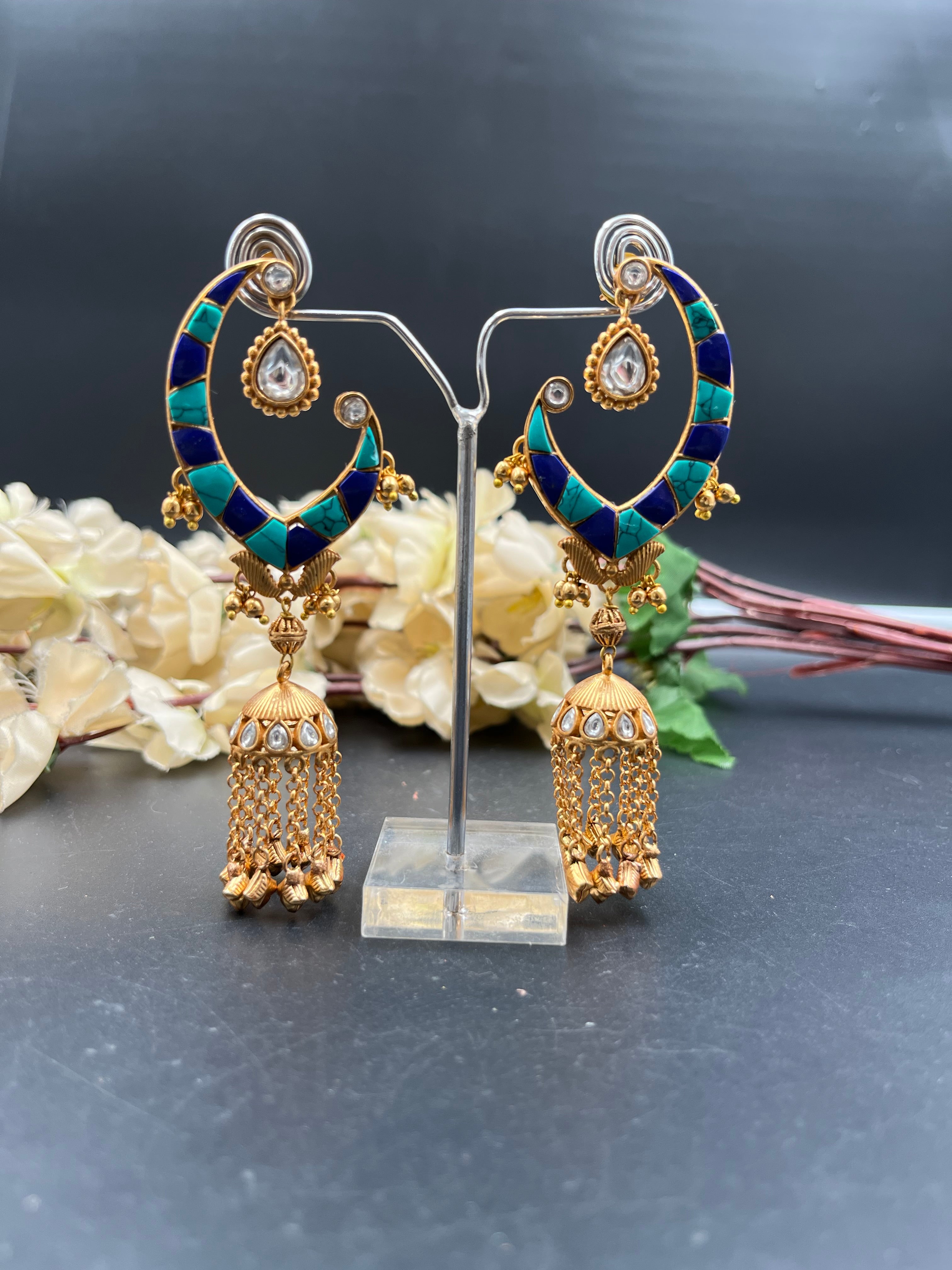 SALONI EARRING