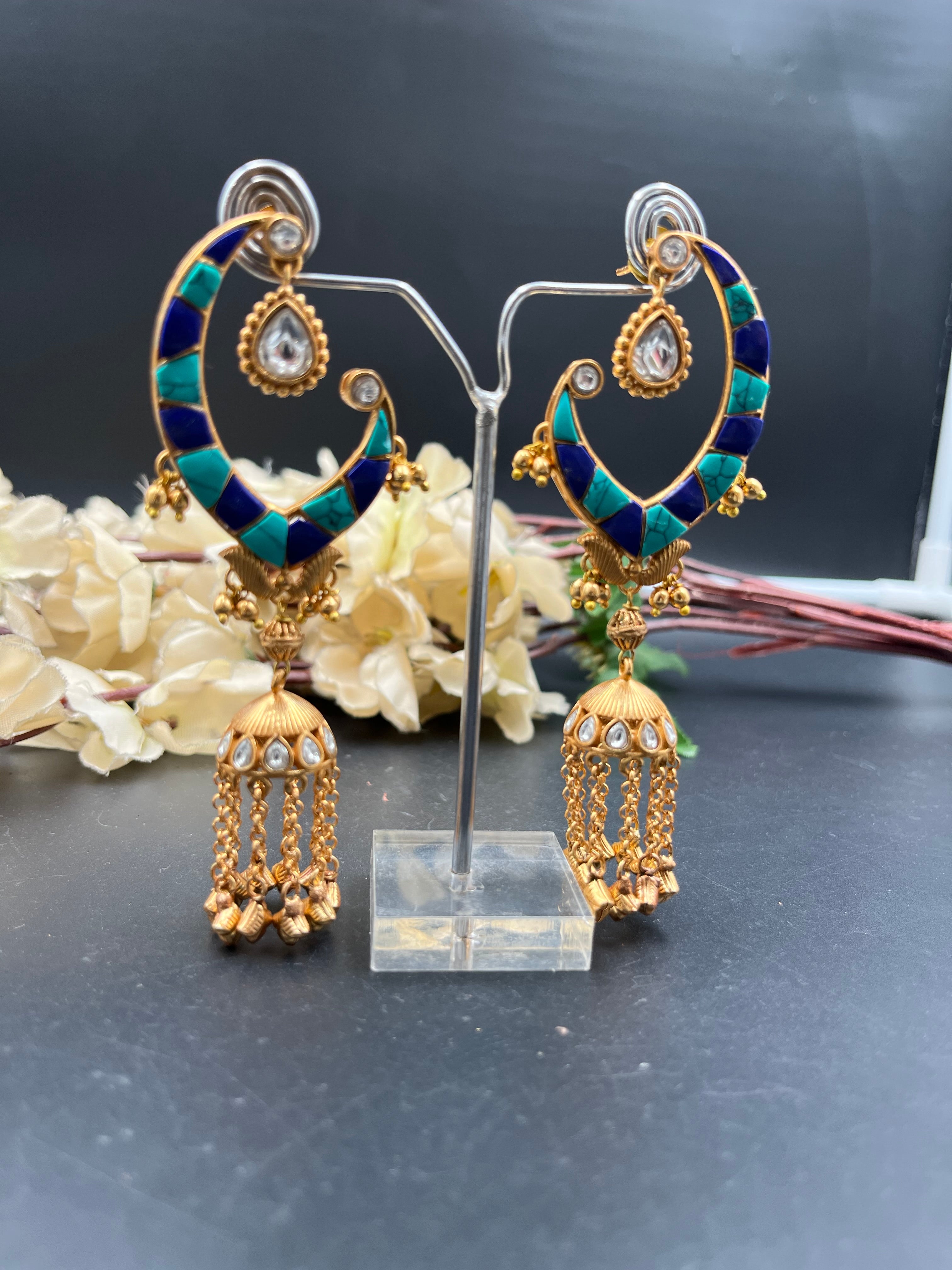 SALONI EARRING