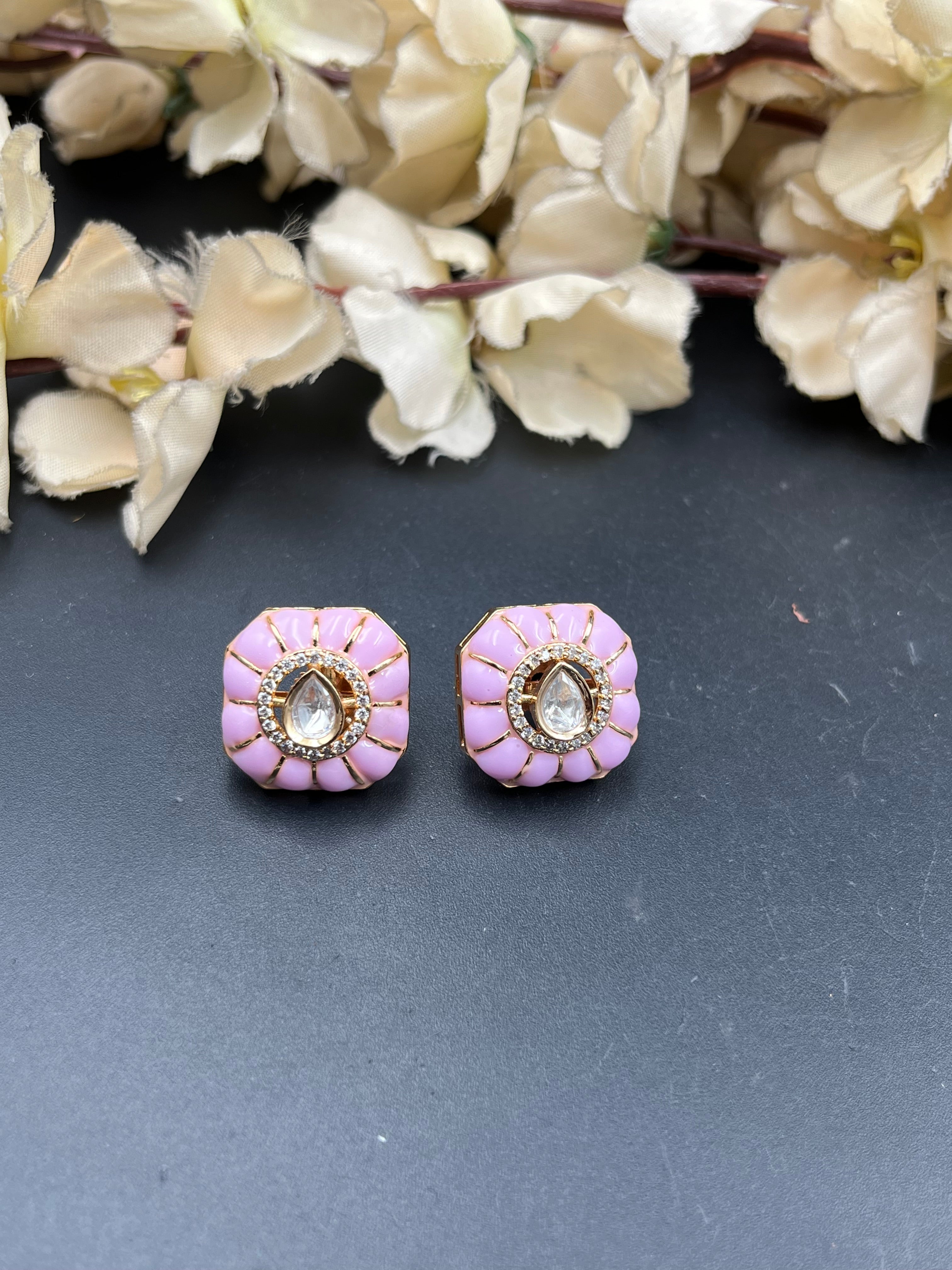 RADWA EARRING