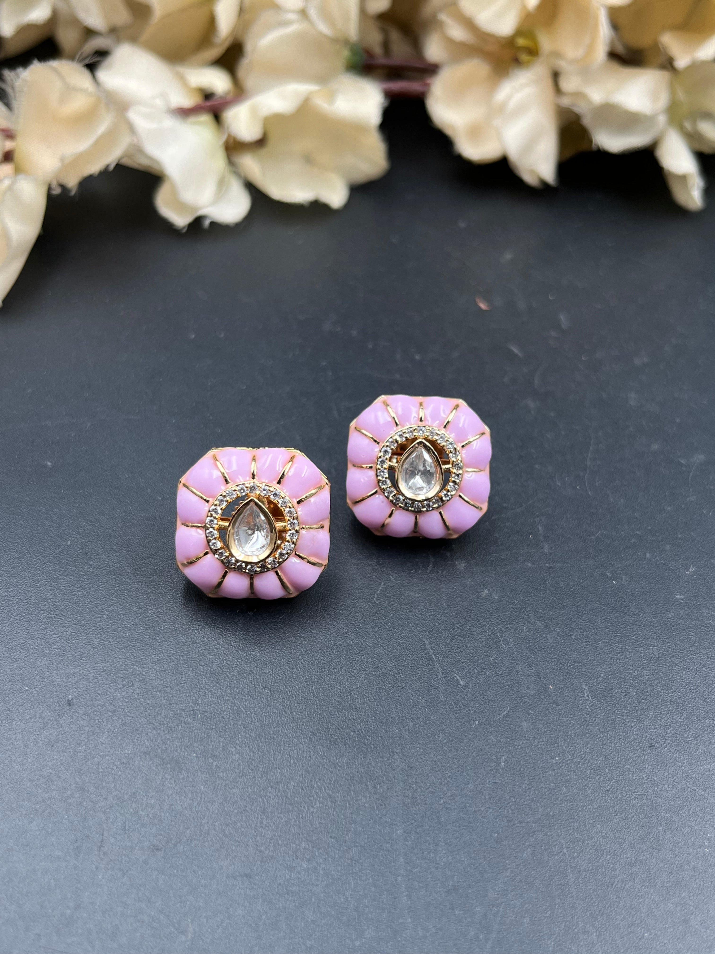 RADWA EARRING