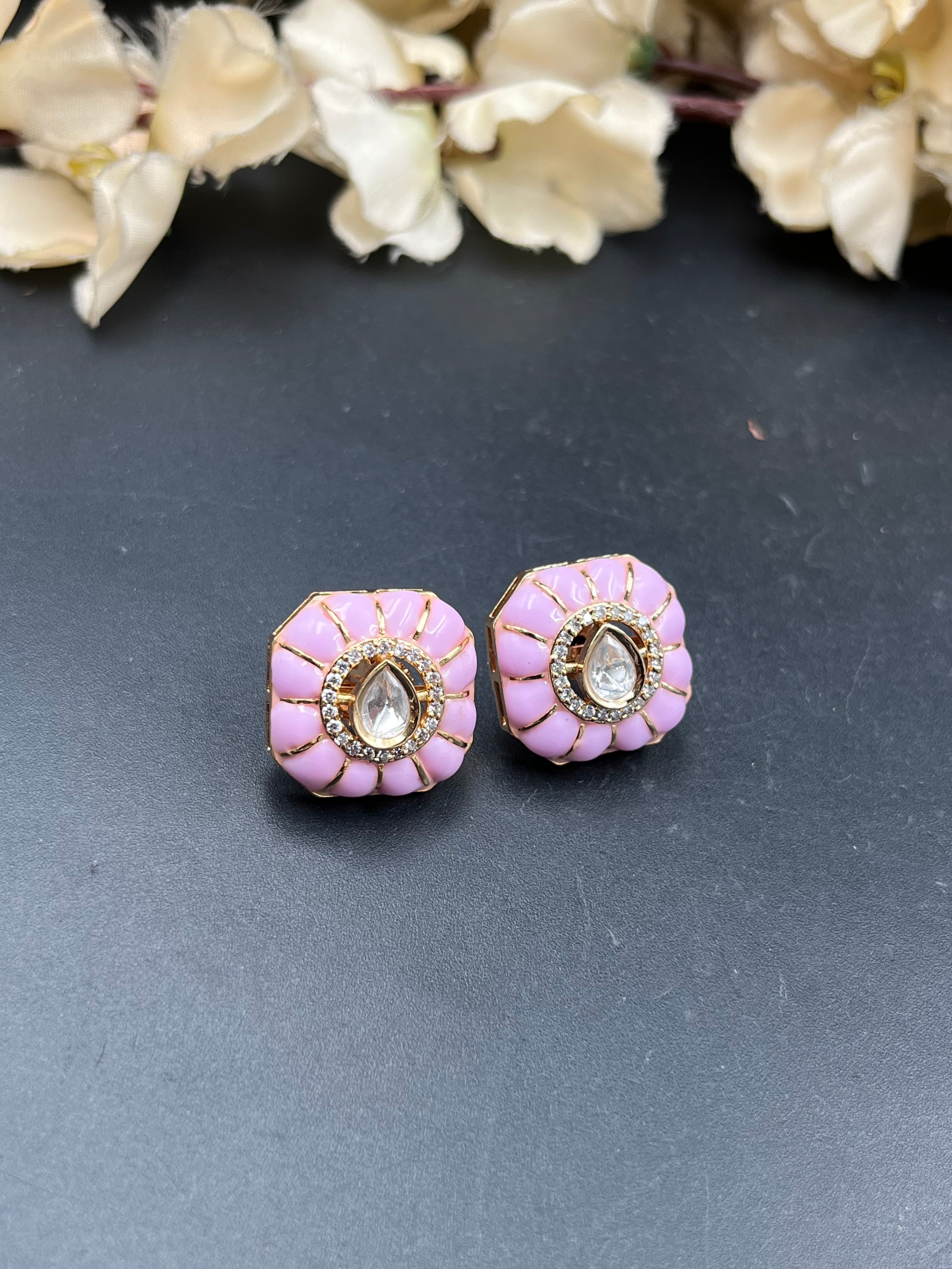 RADWA EARRING