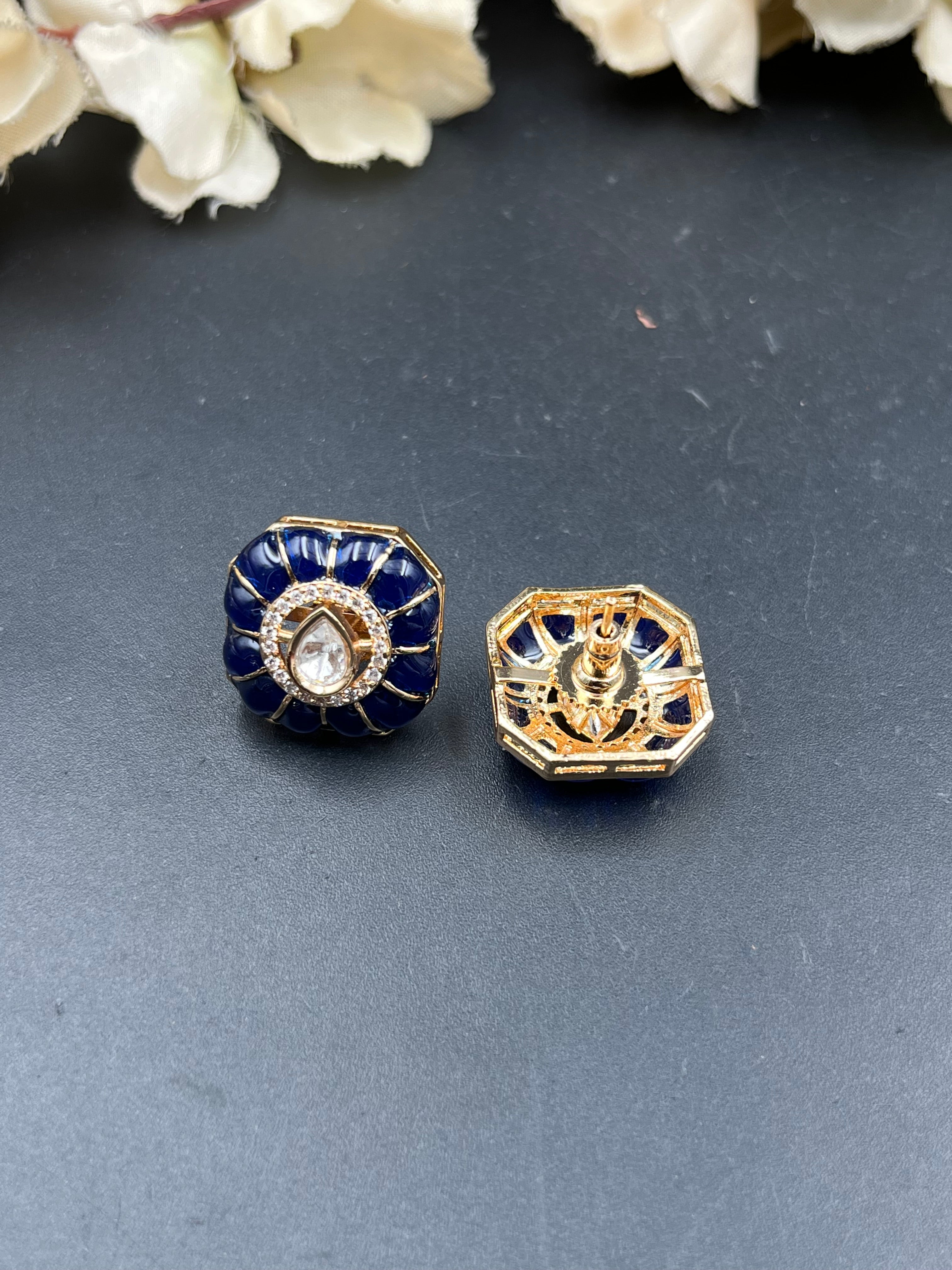 RADWA EARRING