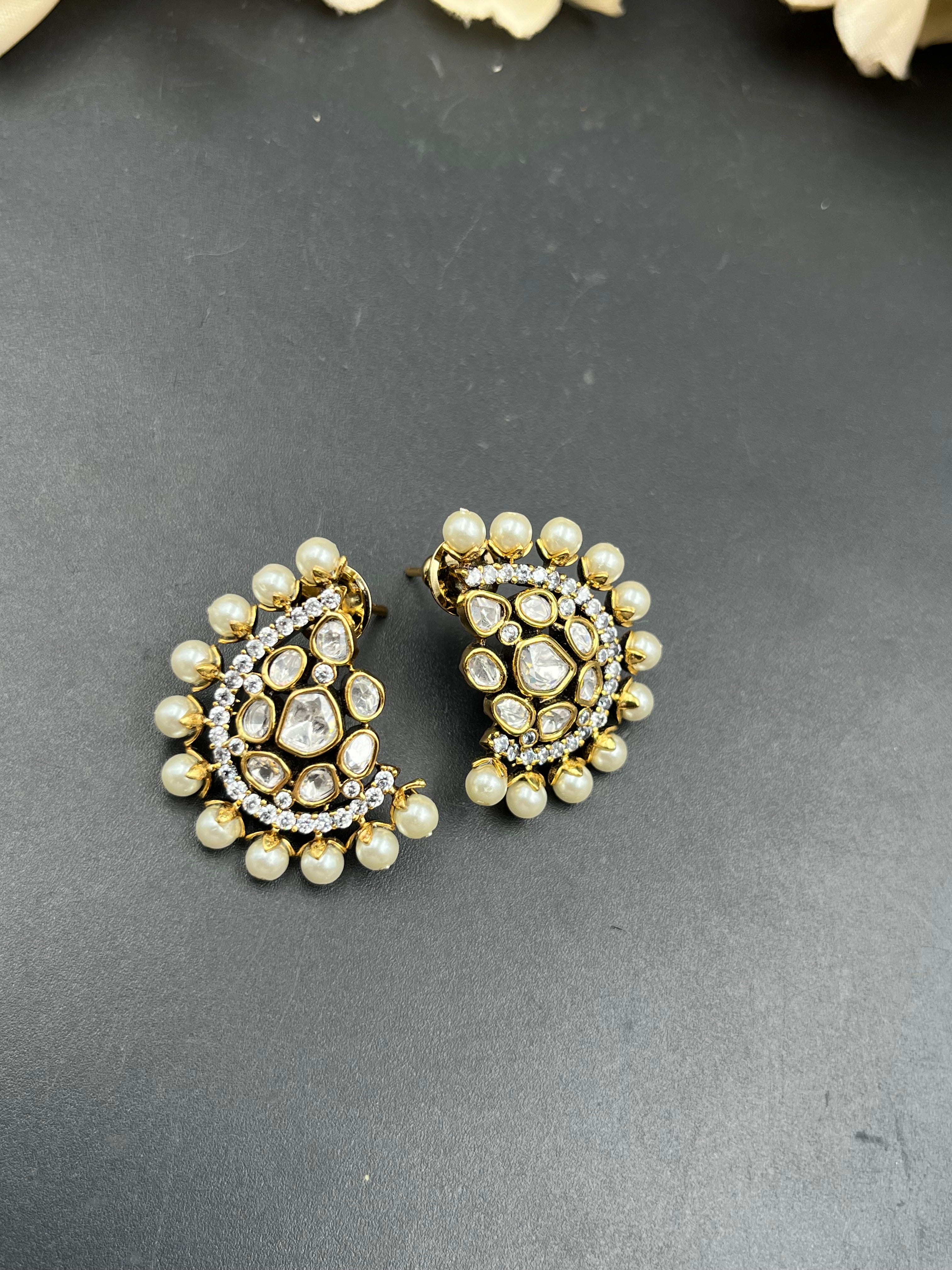 SUNAKASI EARRING