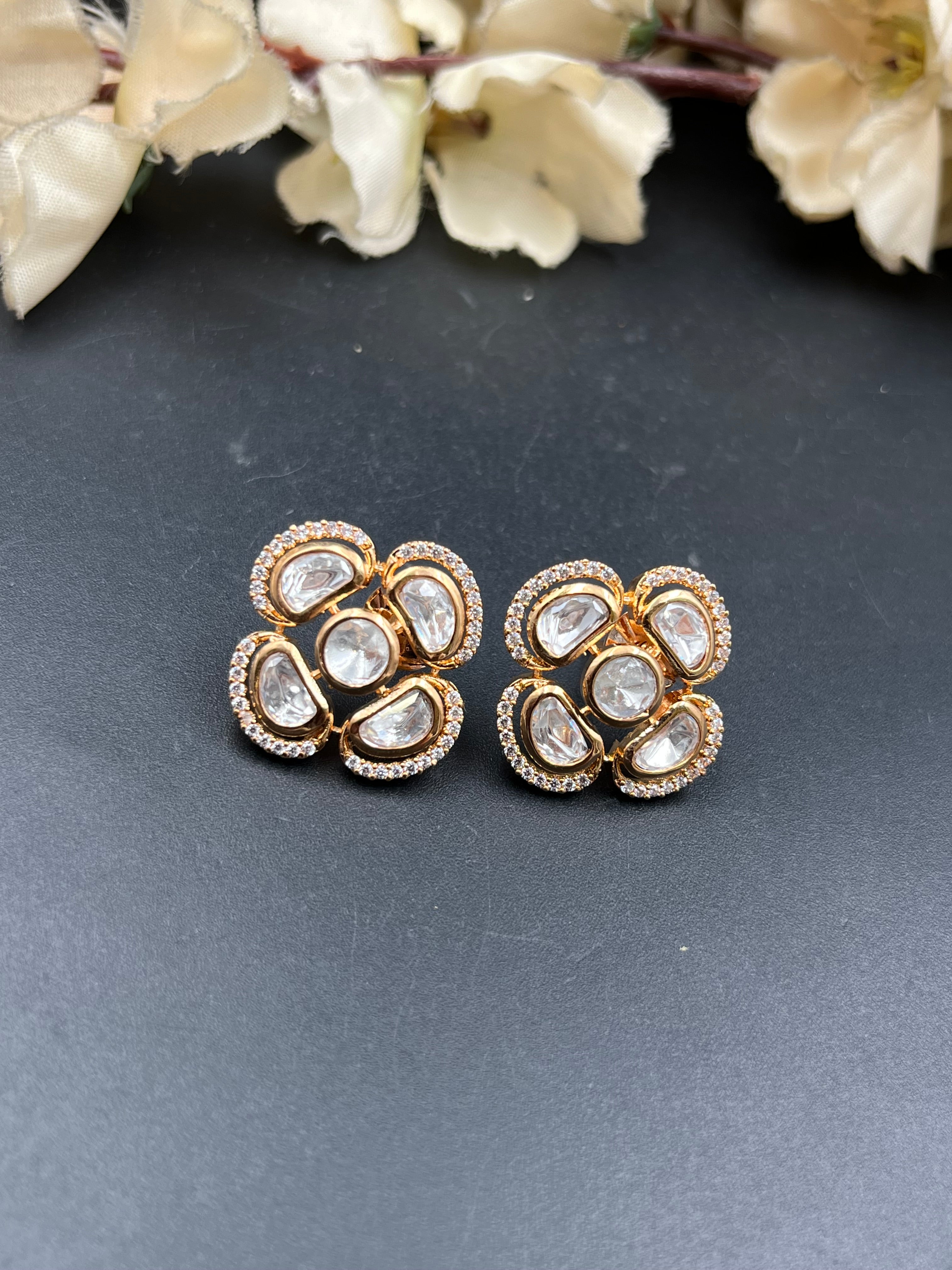 BOBY EARRING