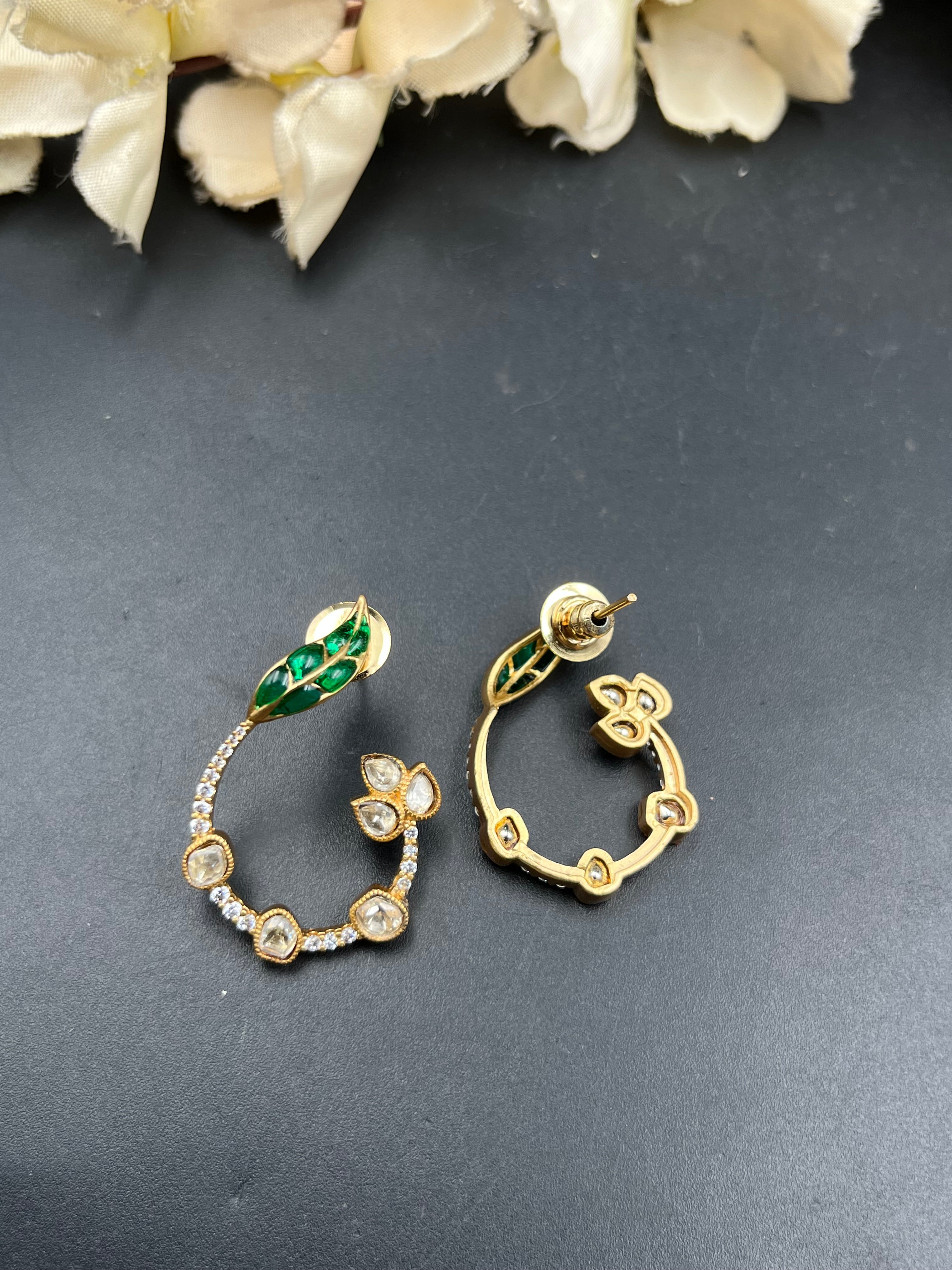 GUNJAN EARRING
