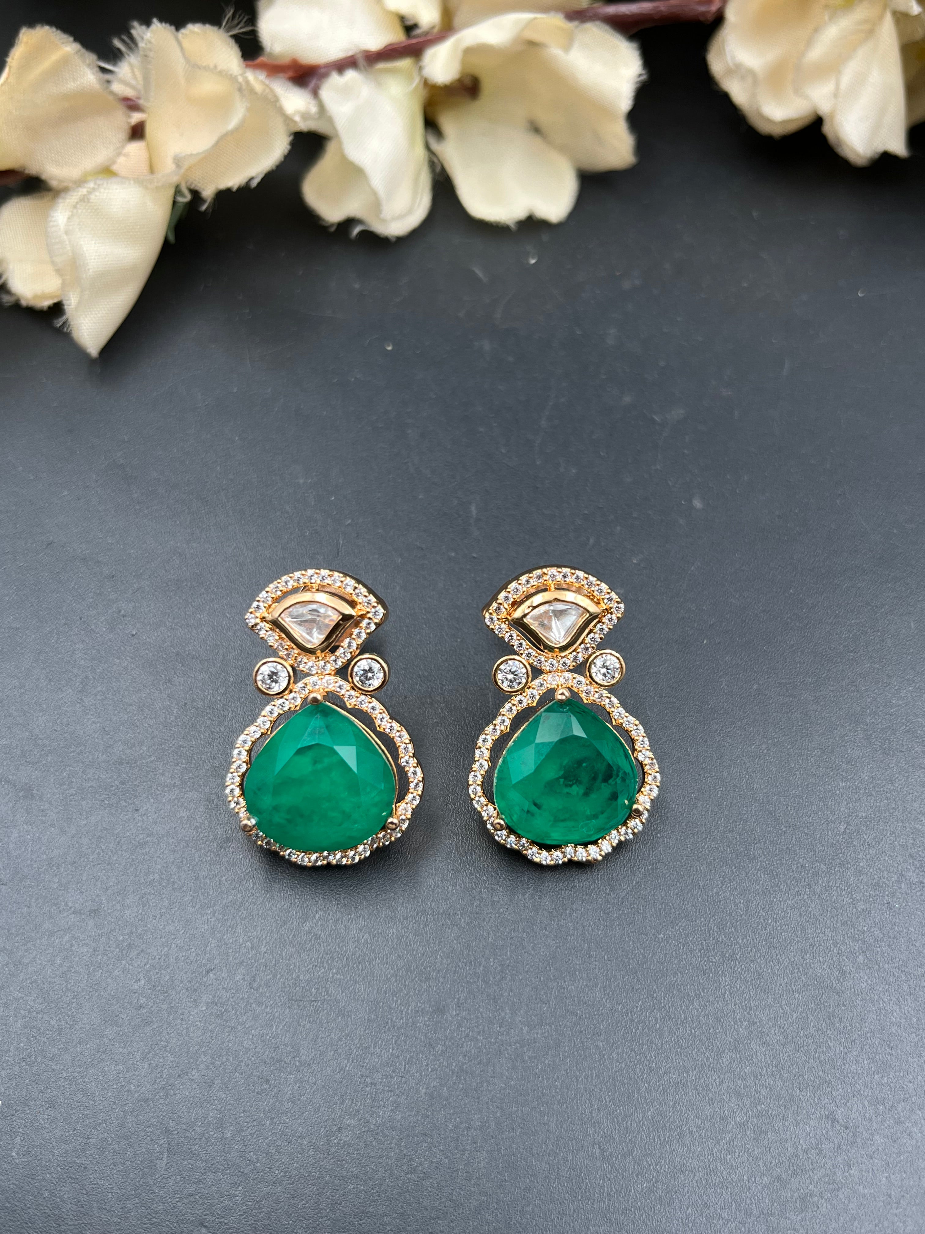 NISHU EARRING