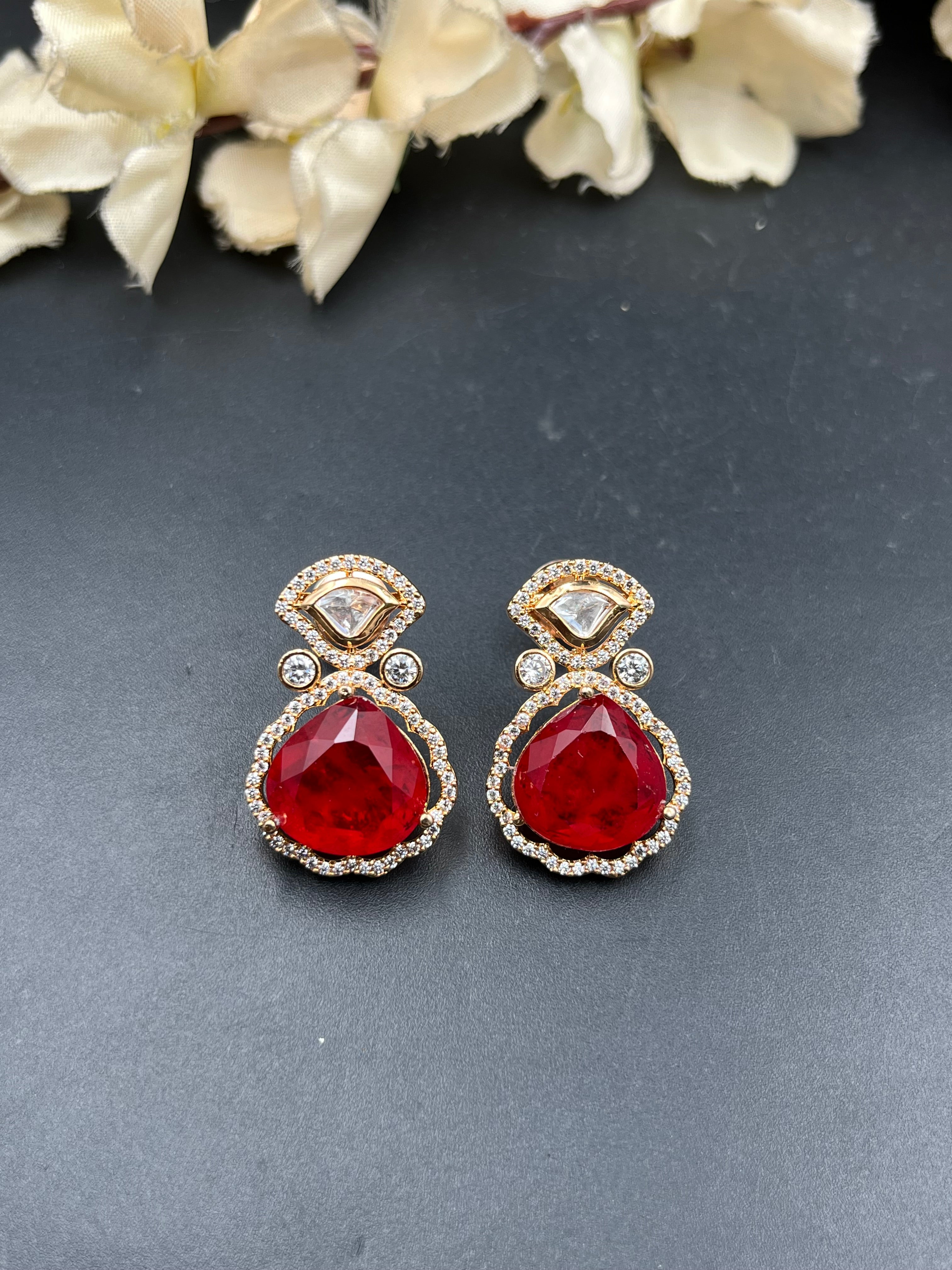 NISHU EARRING