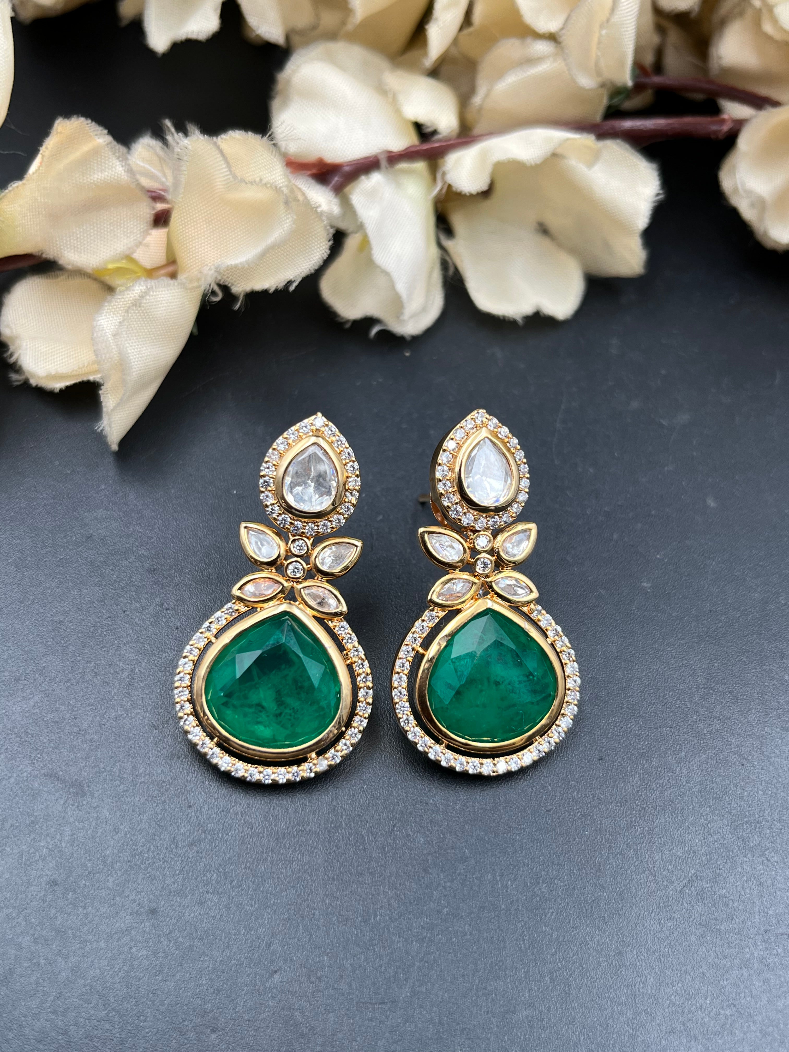 DIKSHU EARRING