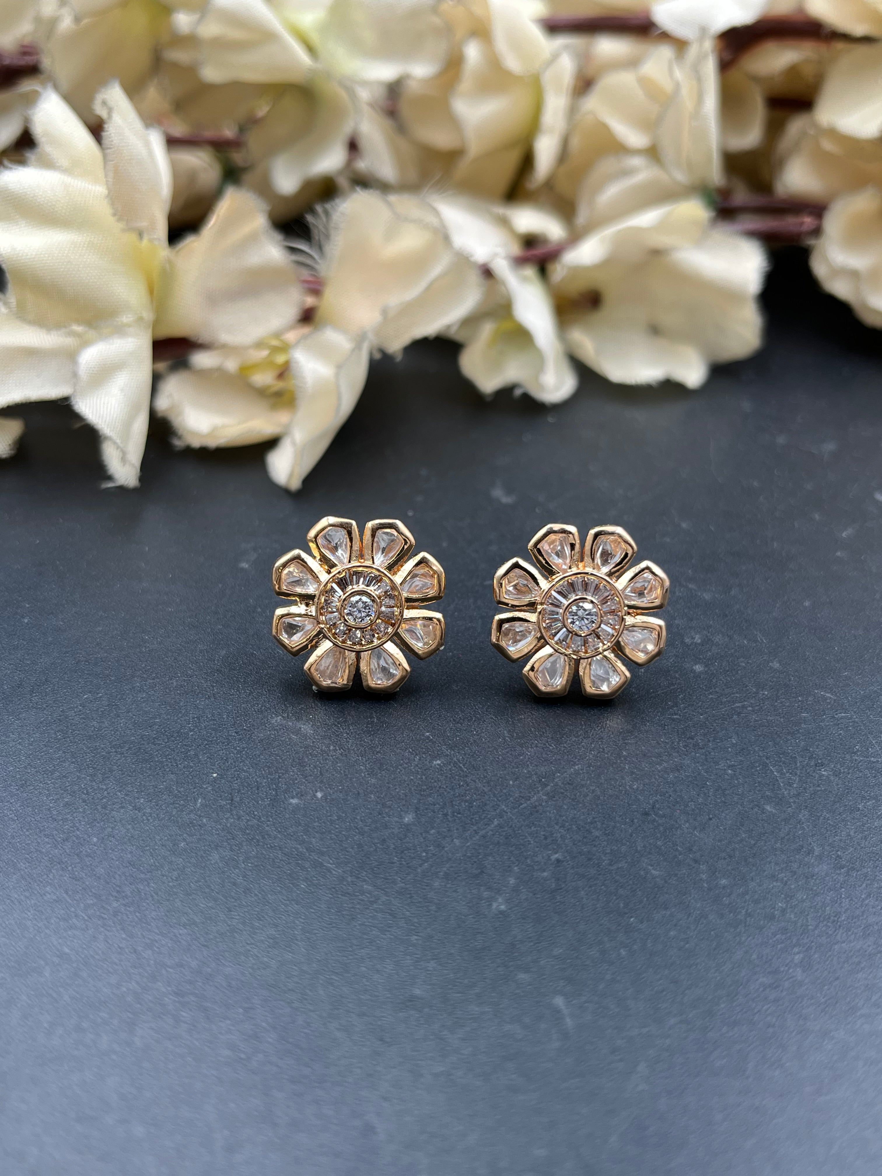 NISHU EARRING