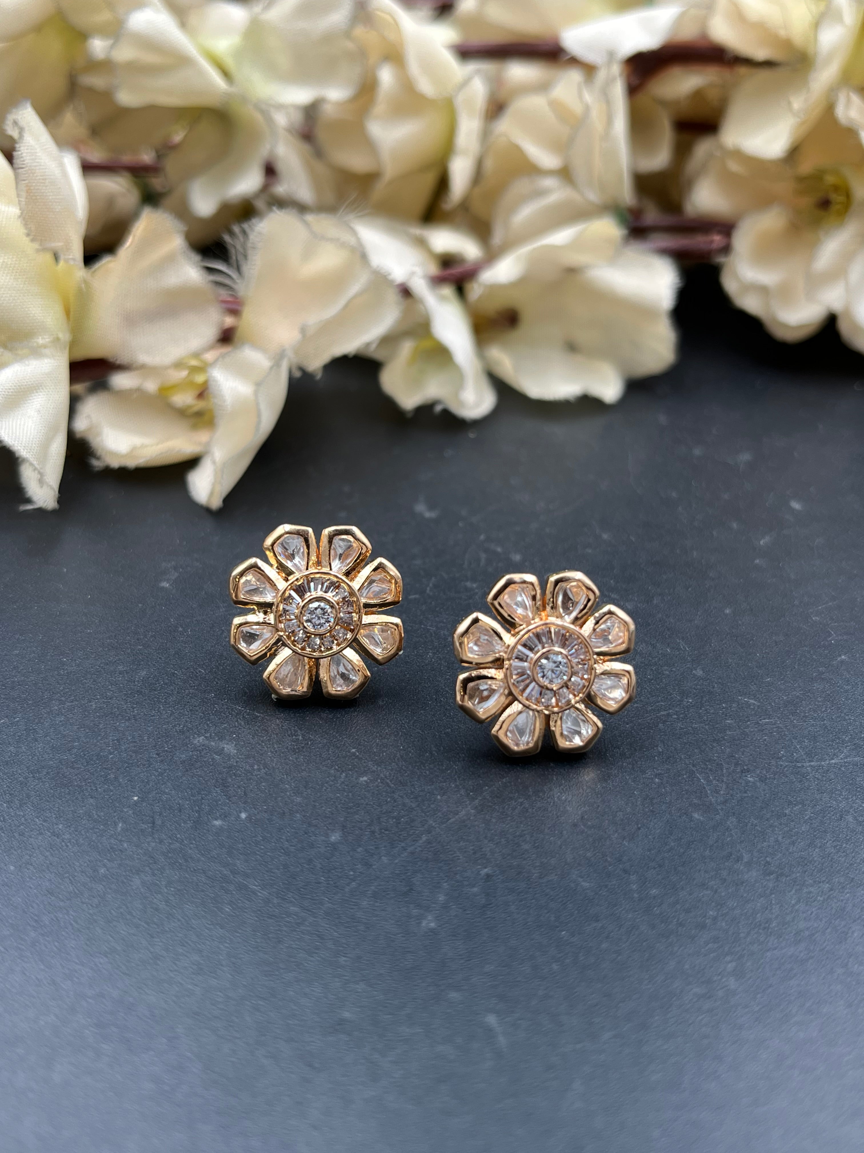 NISHU EARRING