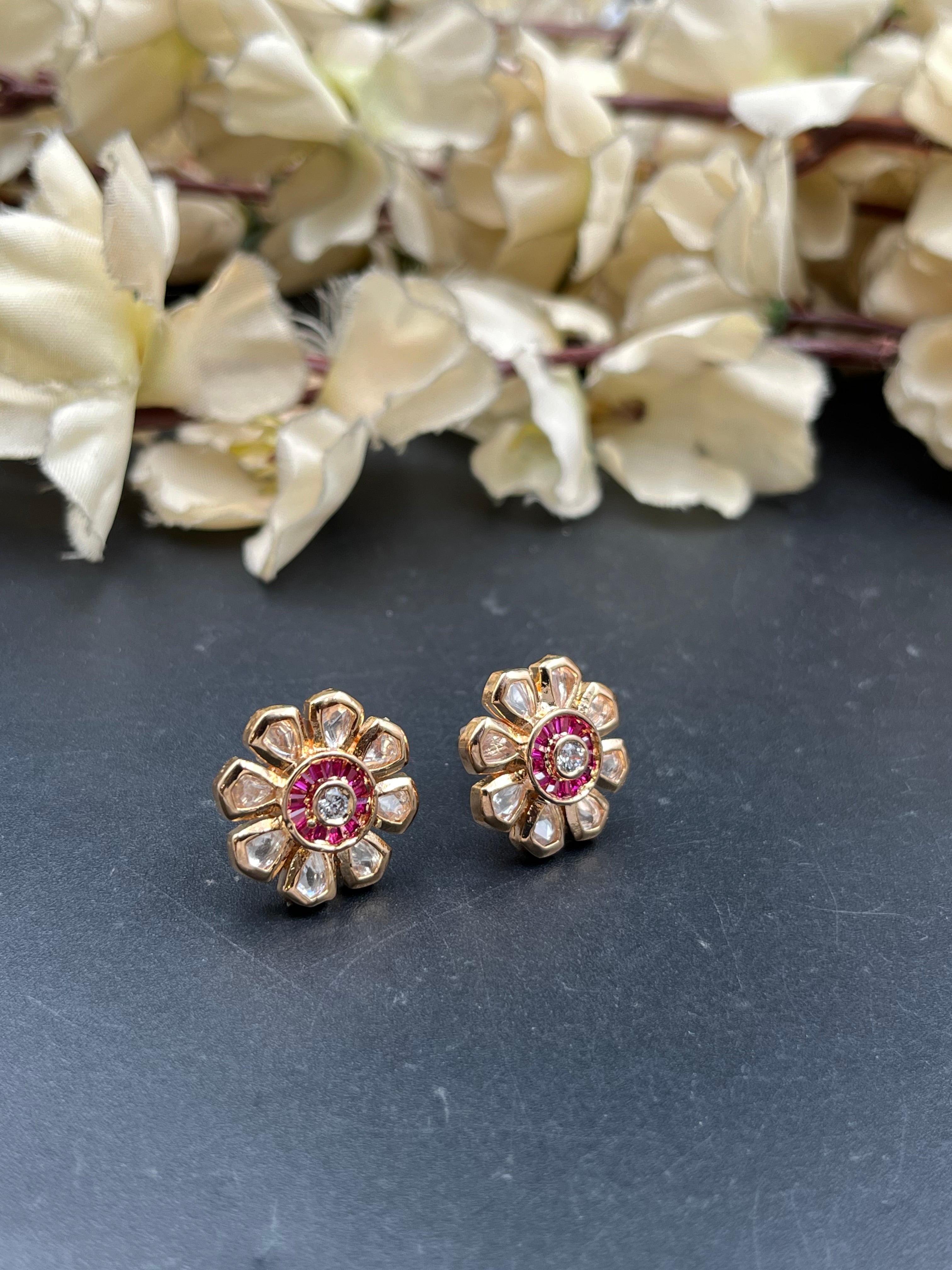 NISHU EARRING
