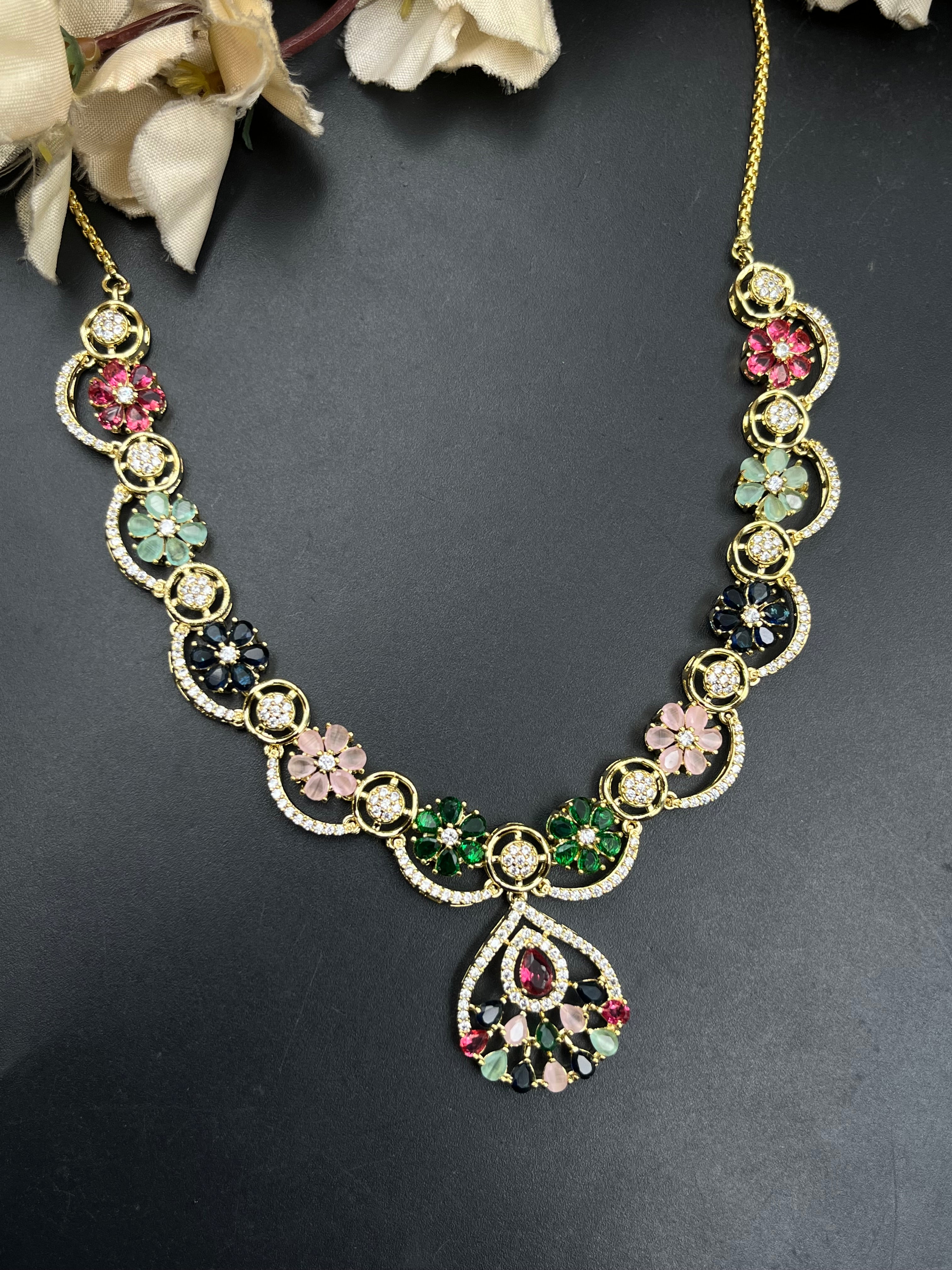 FRA NECKLACE