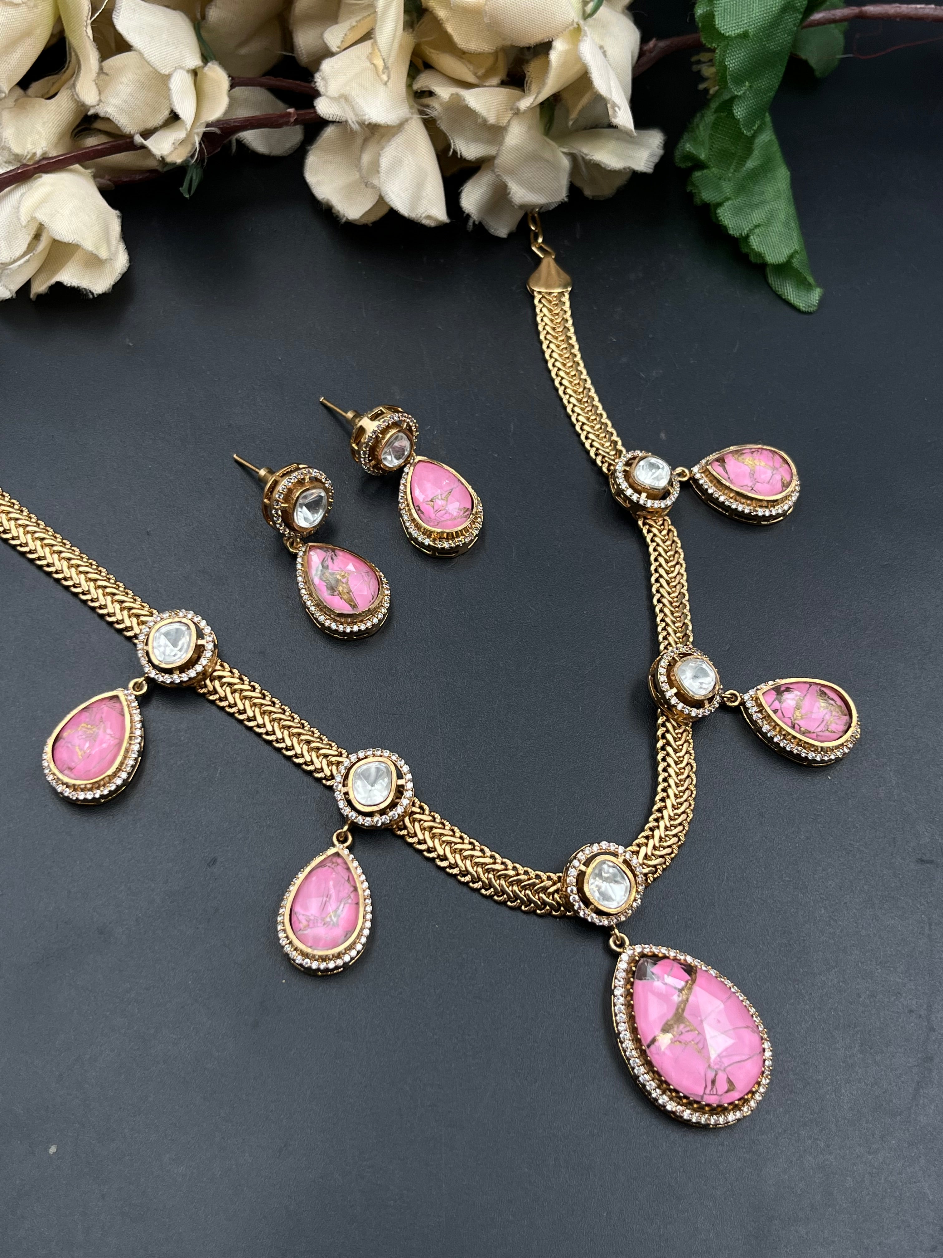Pinku Necklace