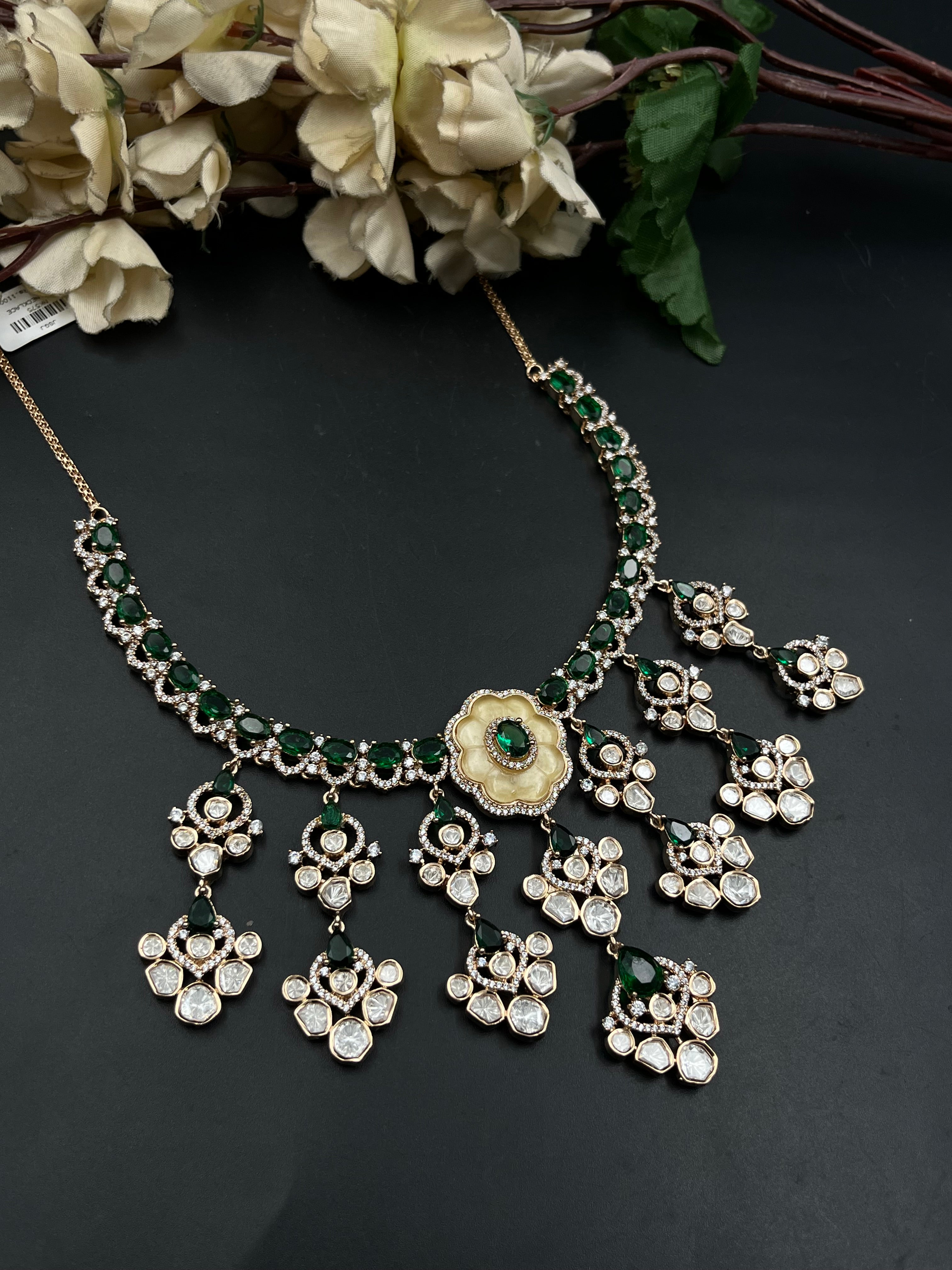 VINUU NECKLACE