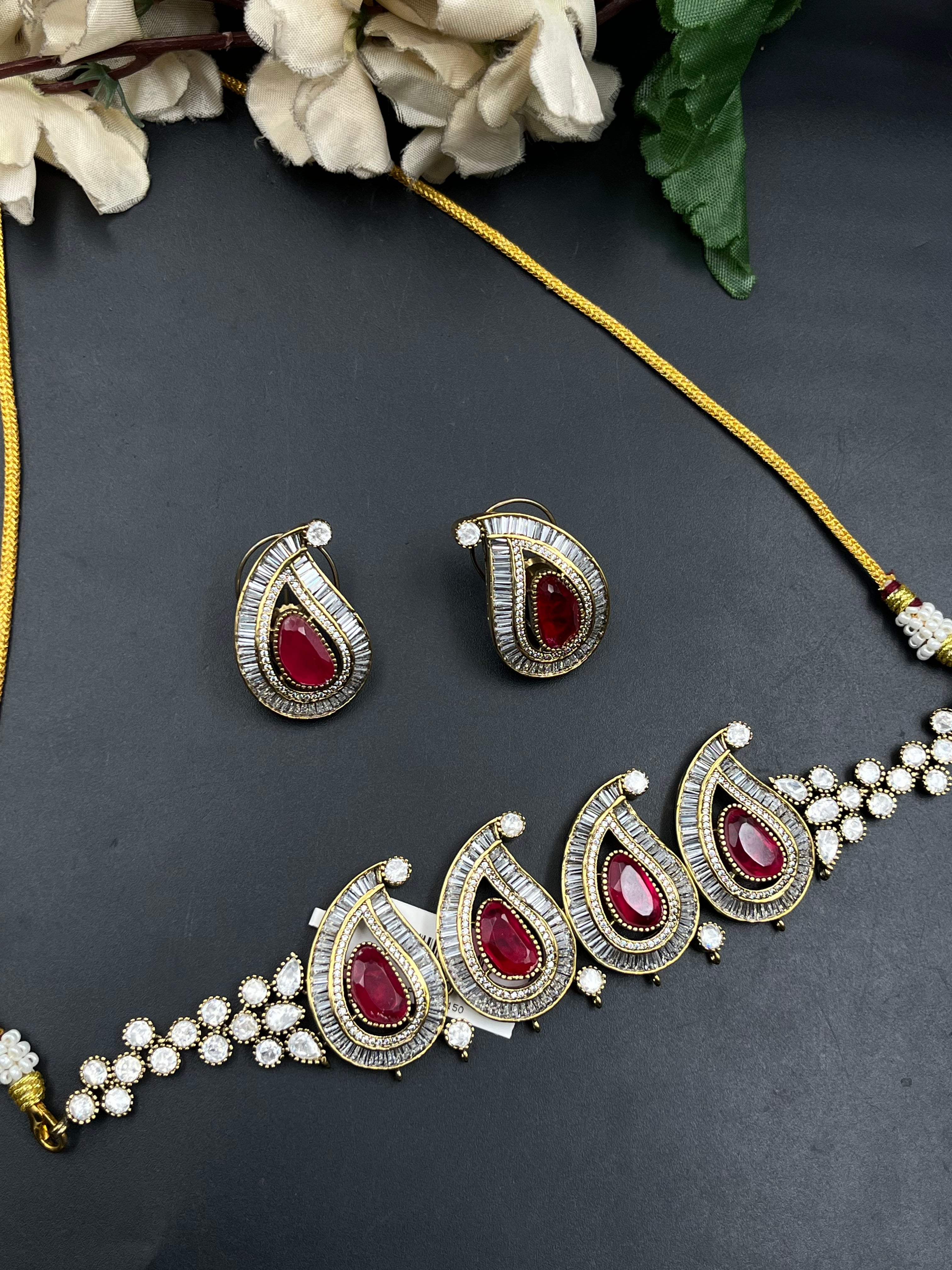 Lakshita Necklace