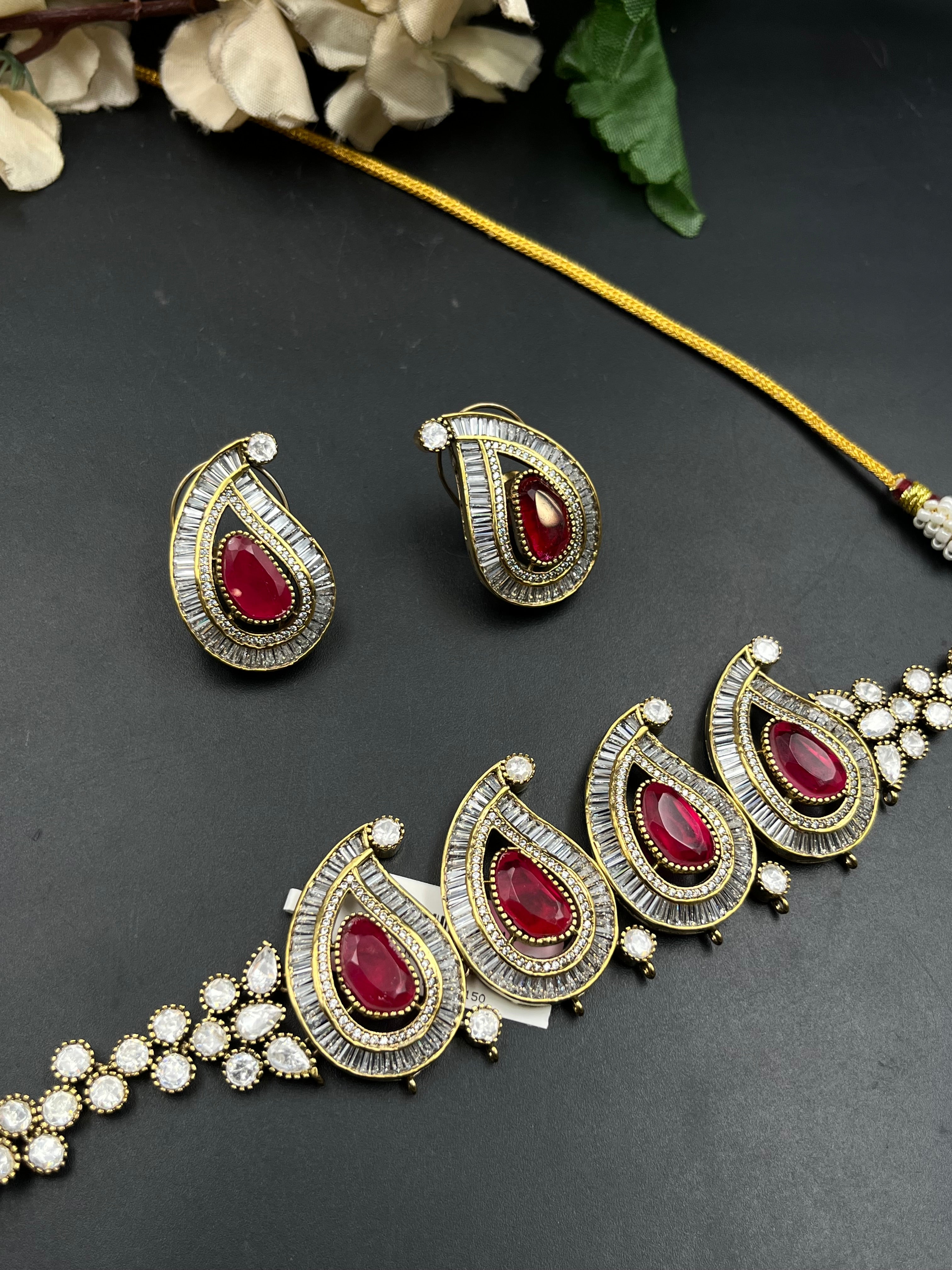 Lakshita Necklace