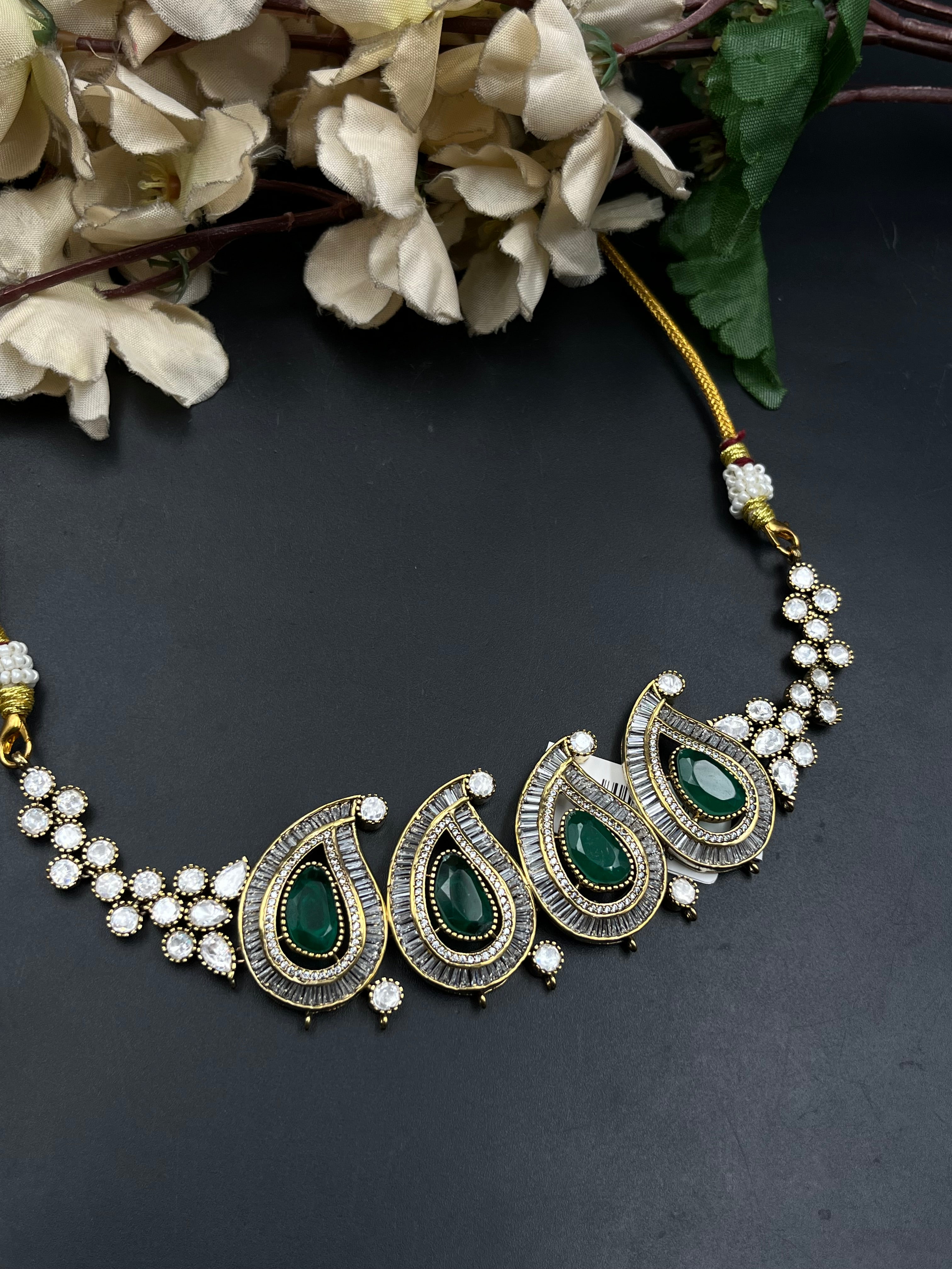 Lakshita Necklace
