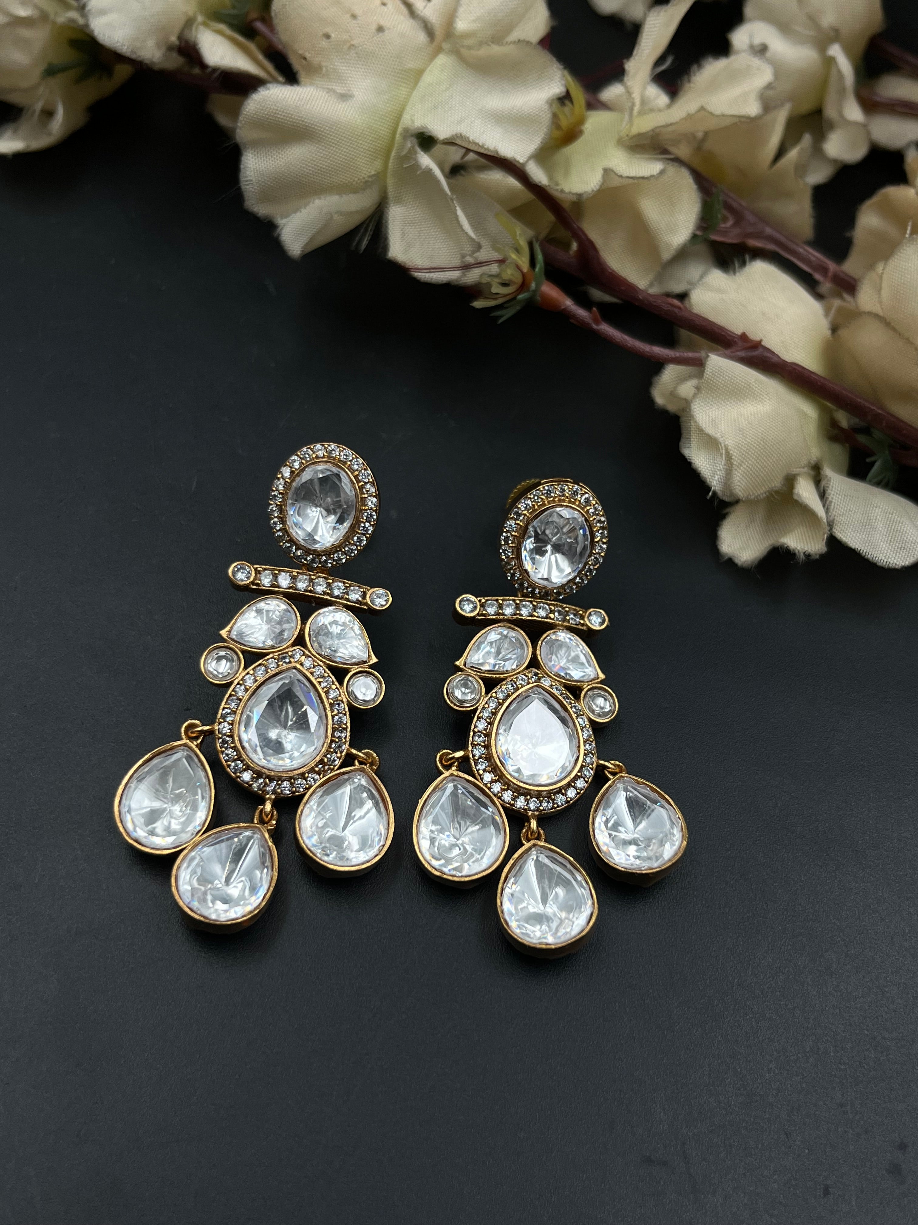 BHUMI EARRING