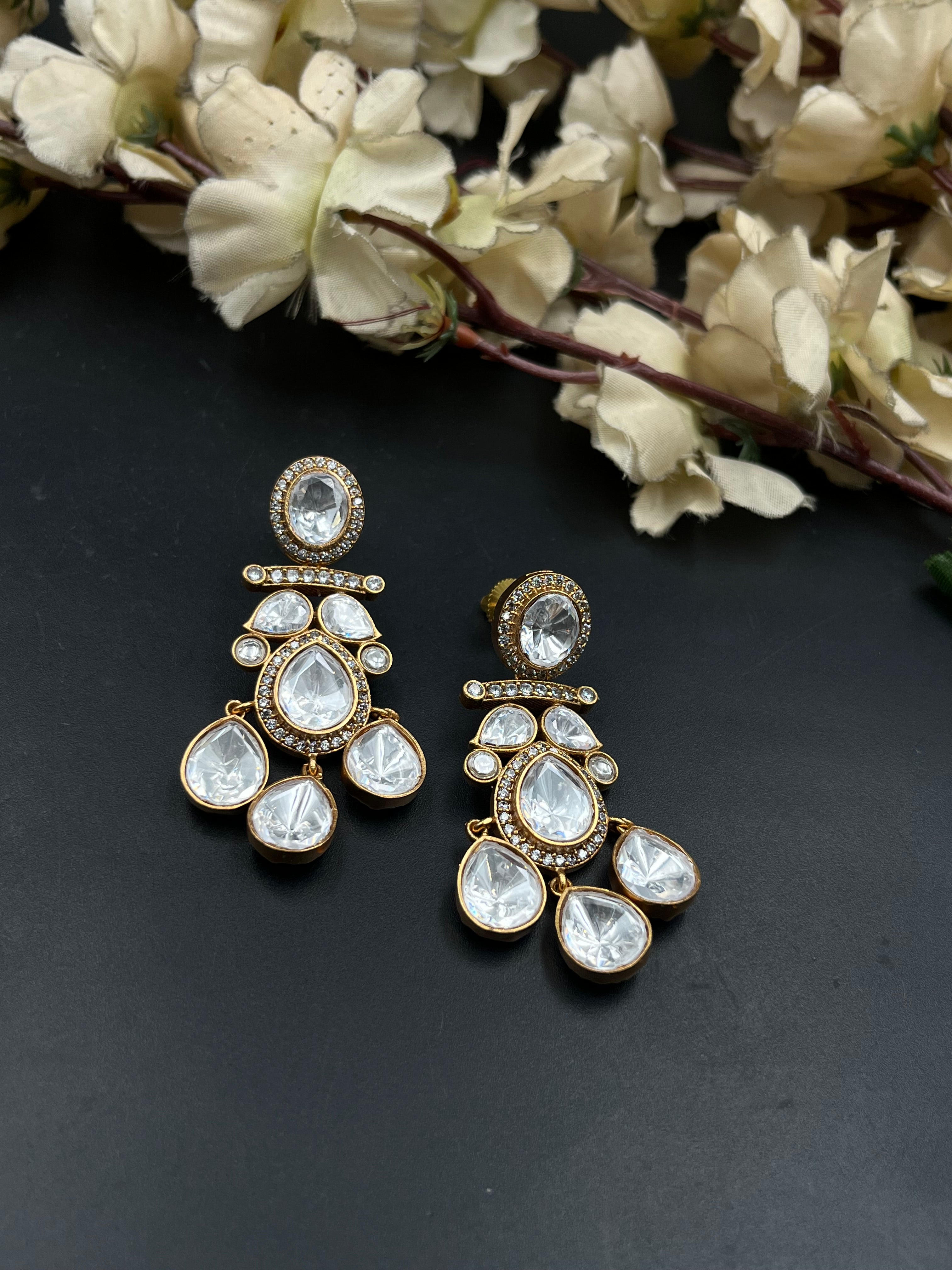 BHUMI EARRING