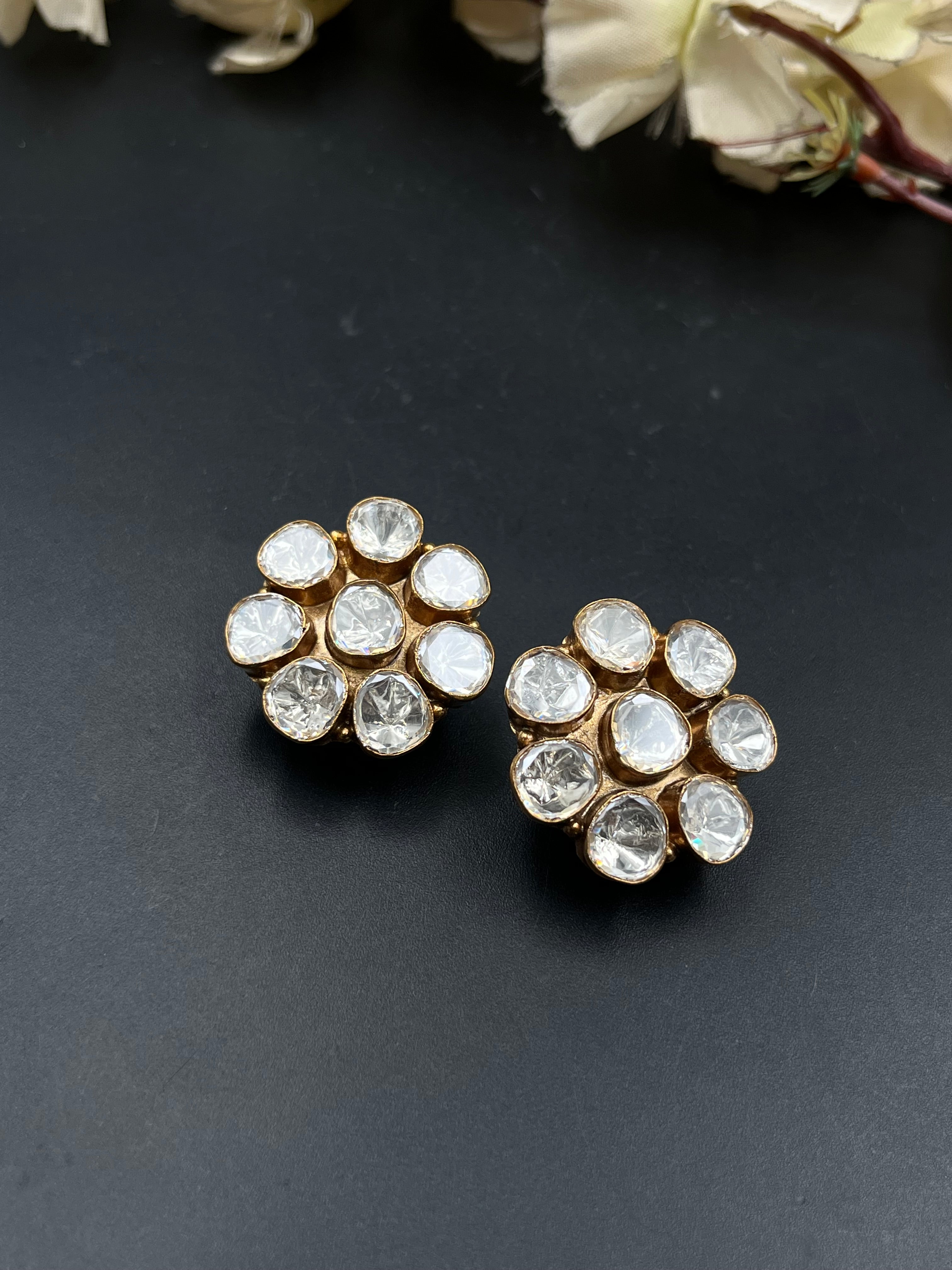 SHERYA EARRING
