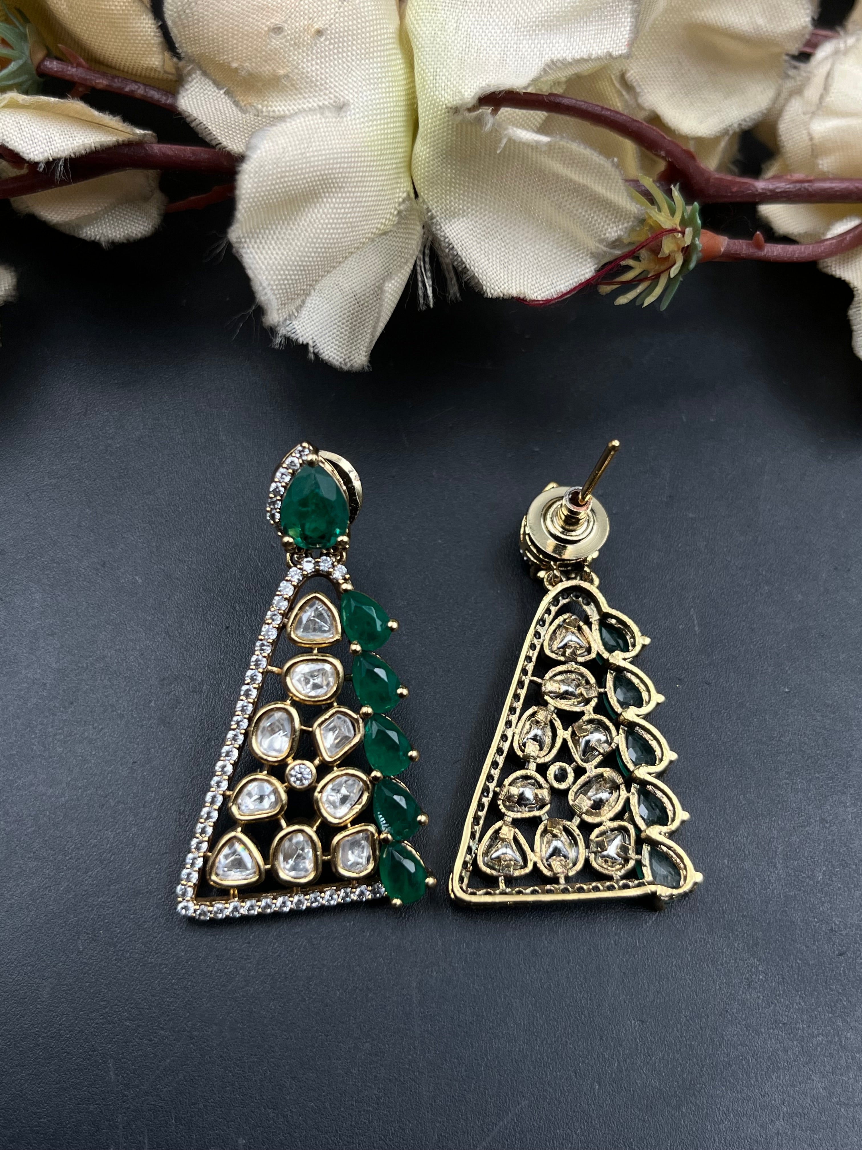 TRIPTI EARRING