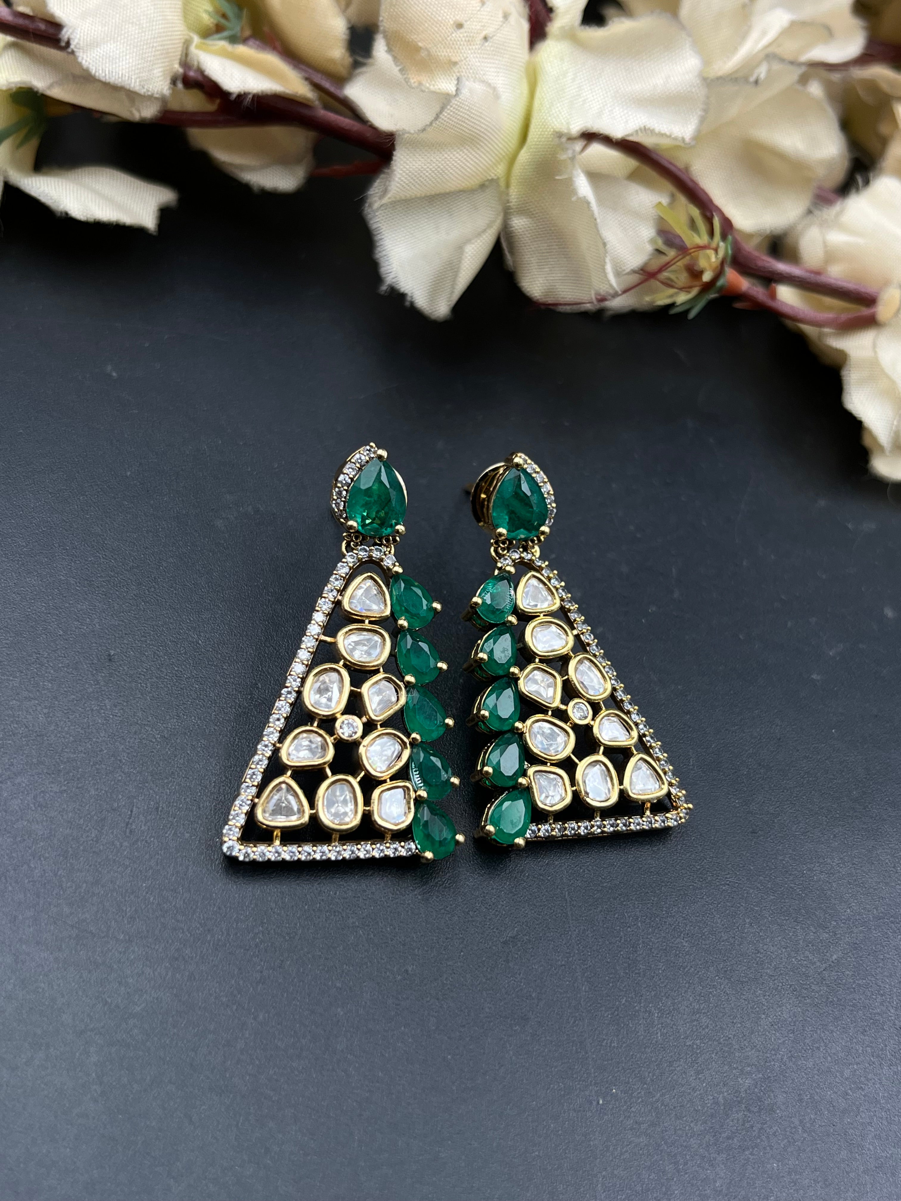 TRIPTI EARRING