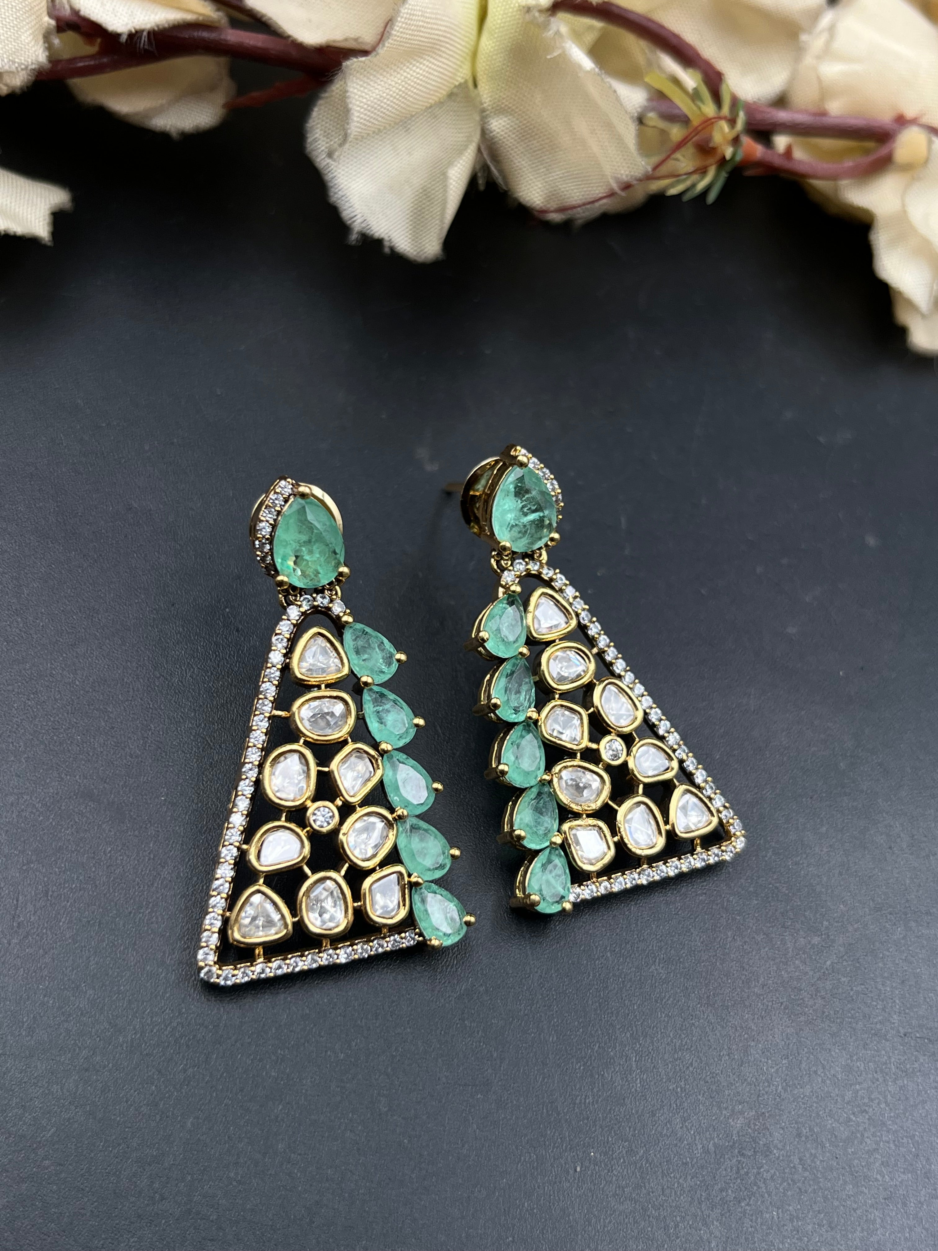 TRIPTI EARRING