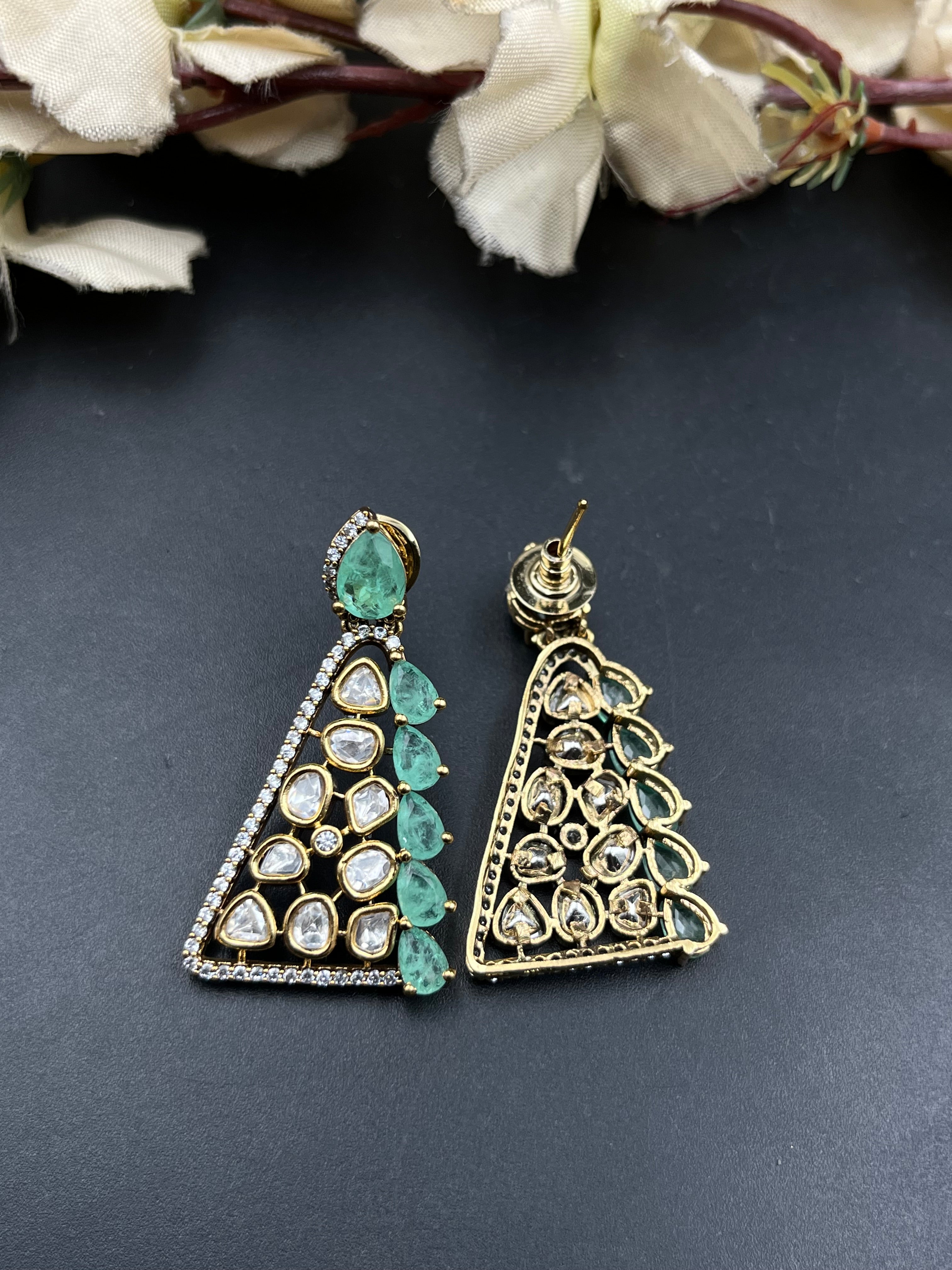 TRIPTI EARRING