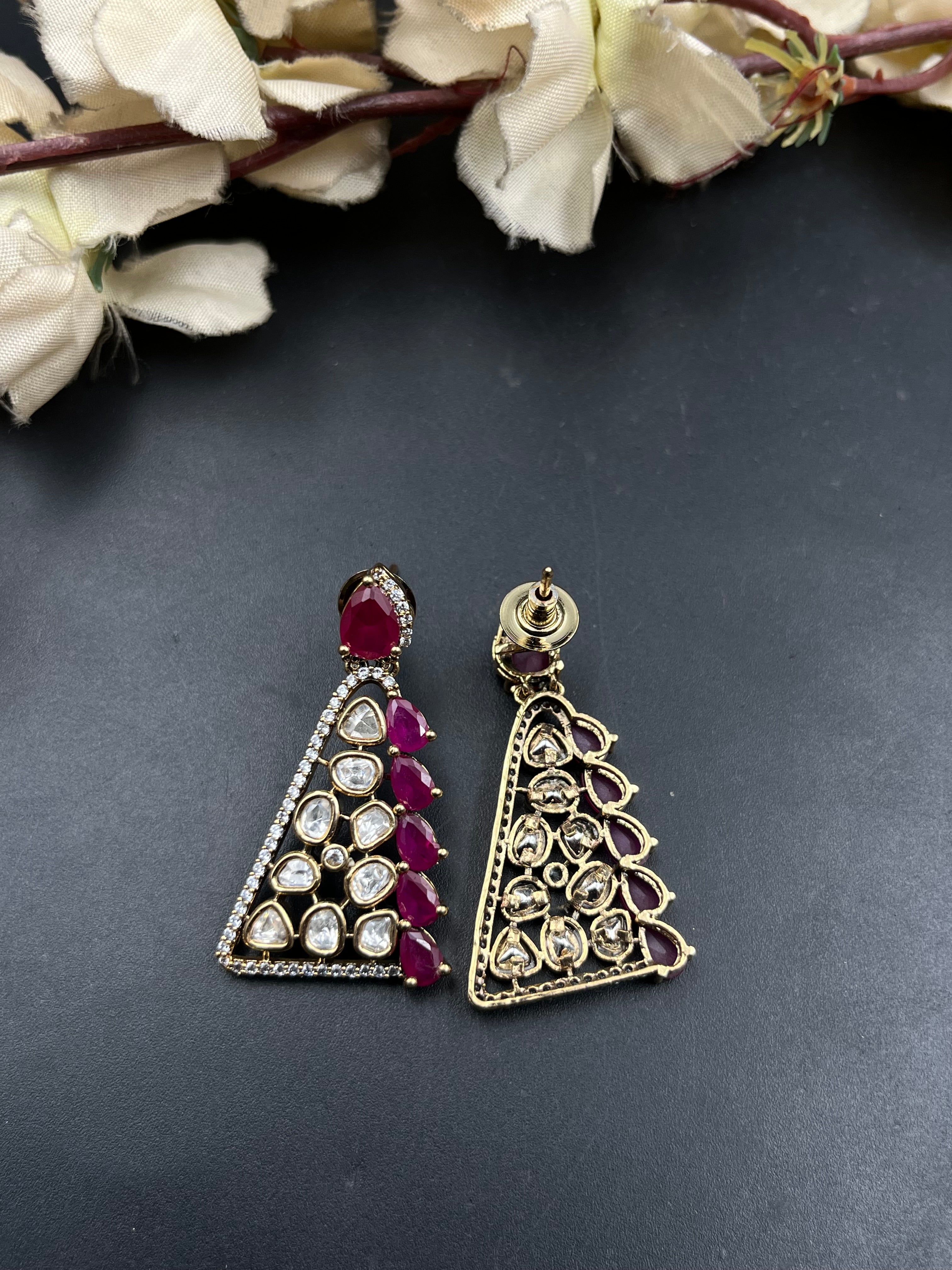 TRIPTI EARRING