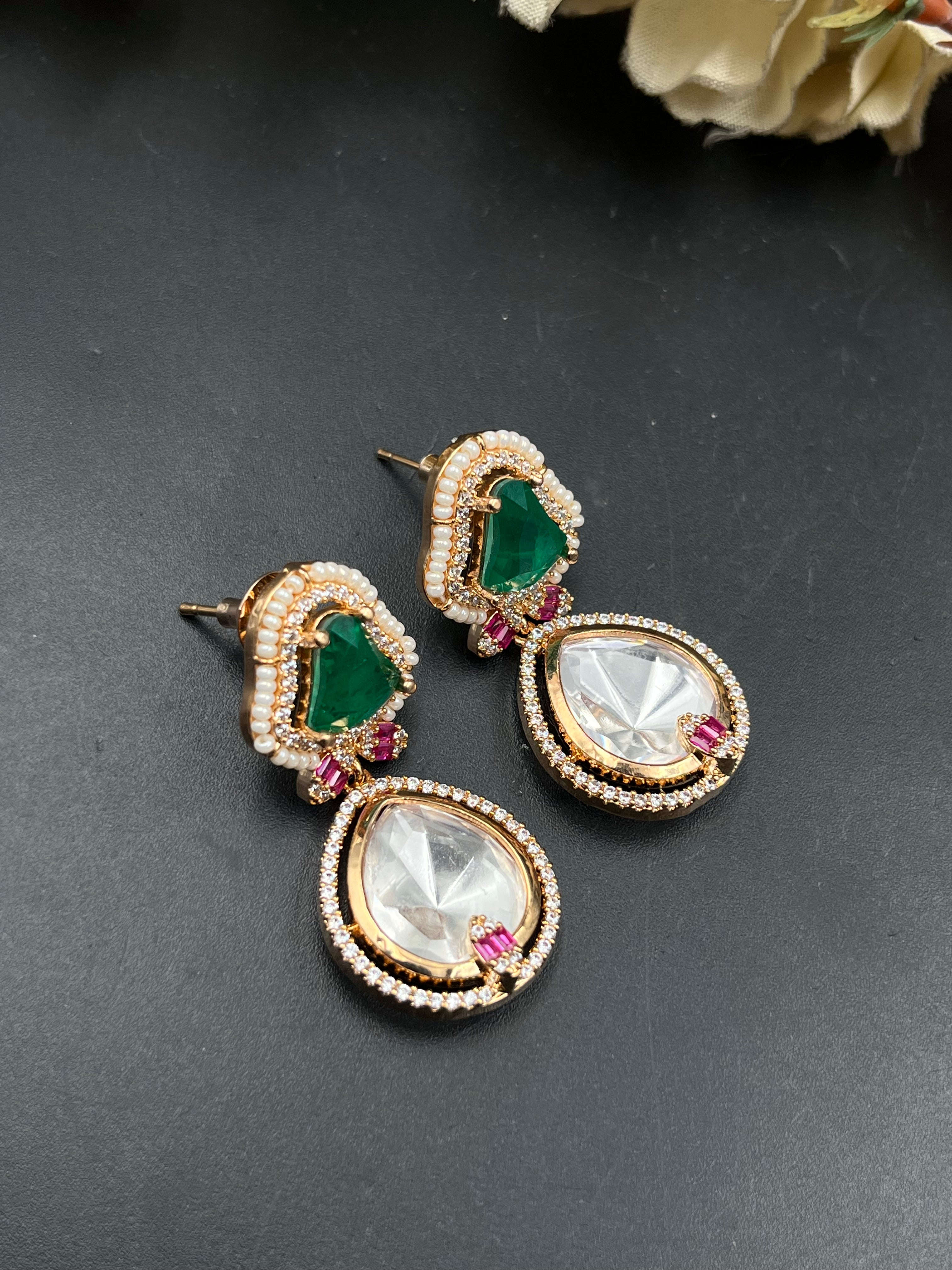 suja earring