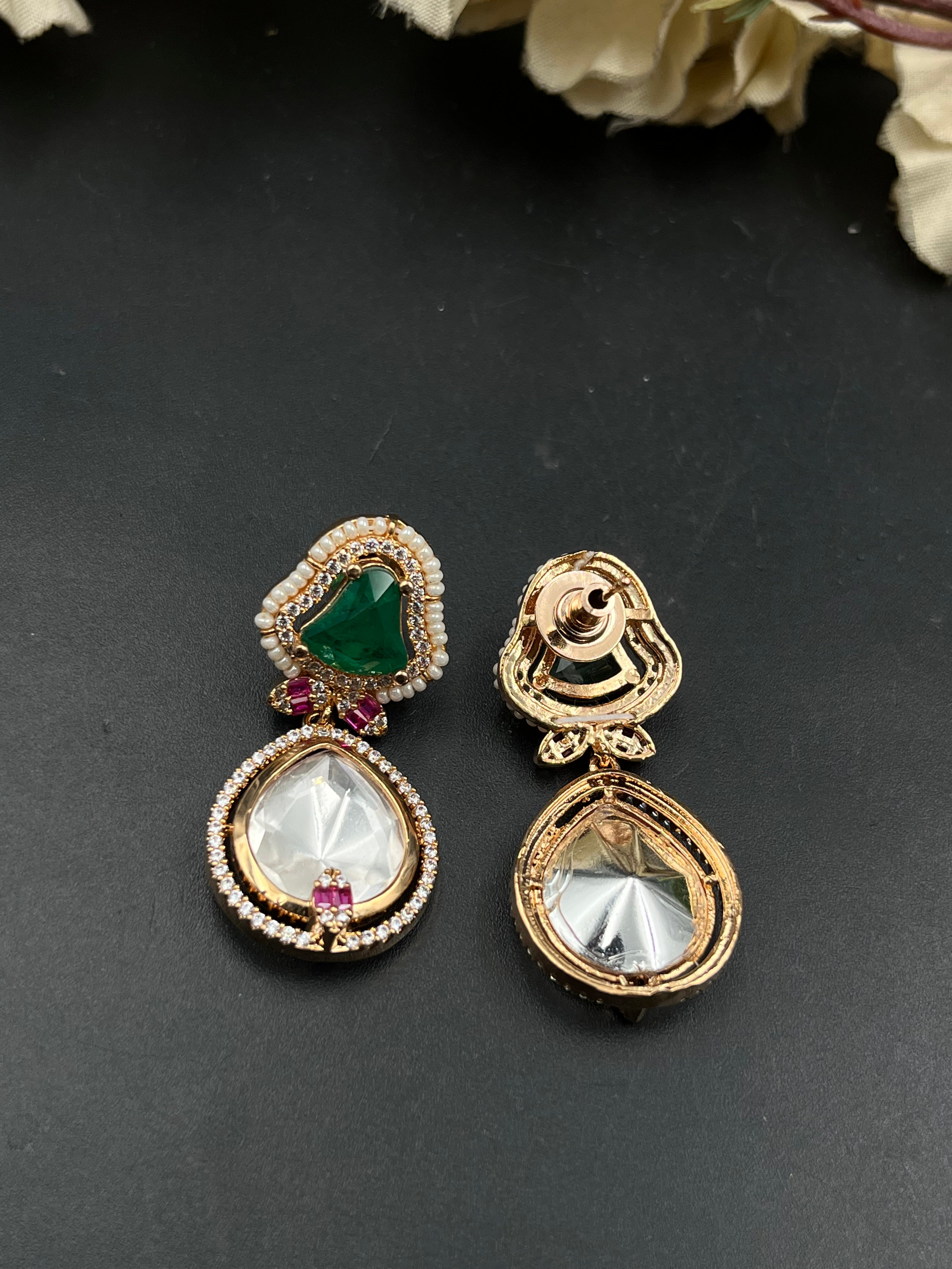 suja earring