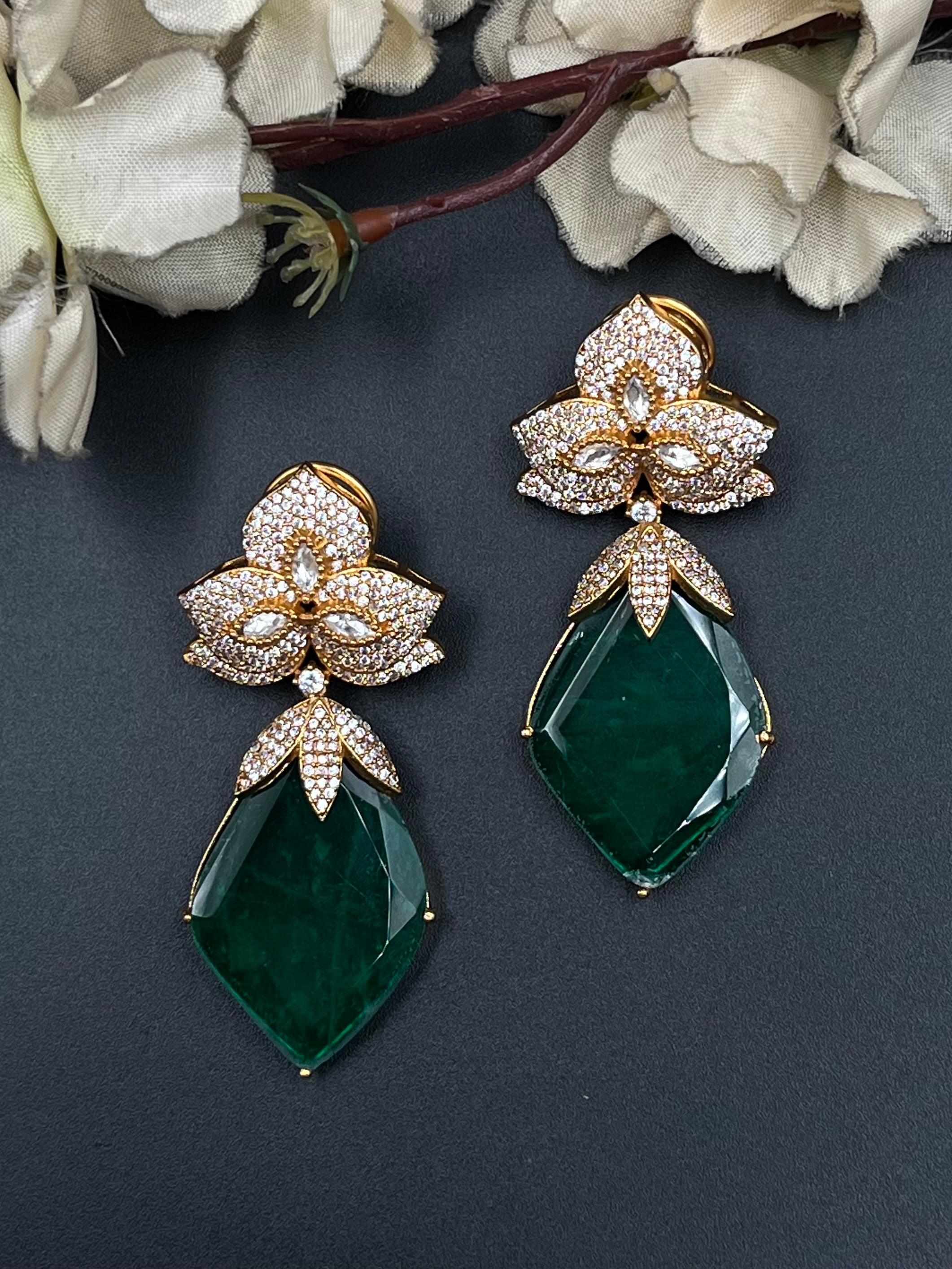 MAHI EARRINGS