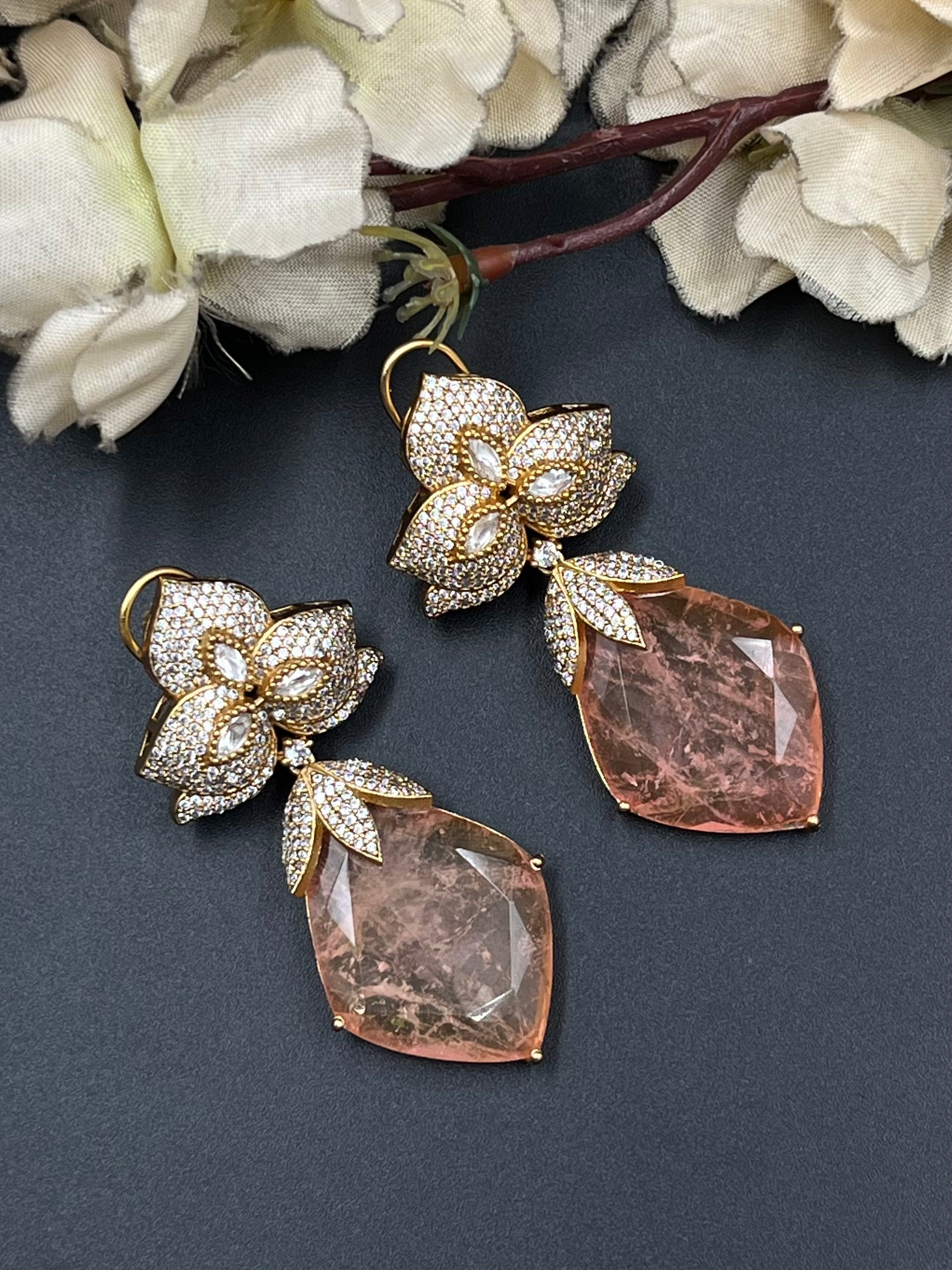 MAHI EARRINGS