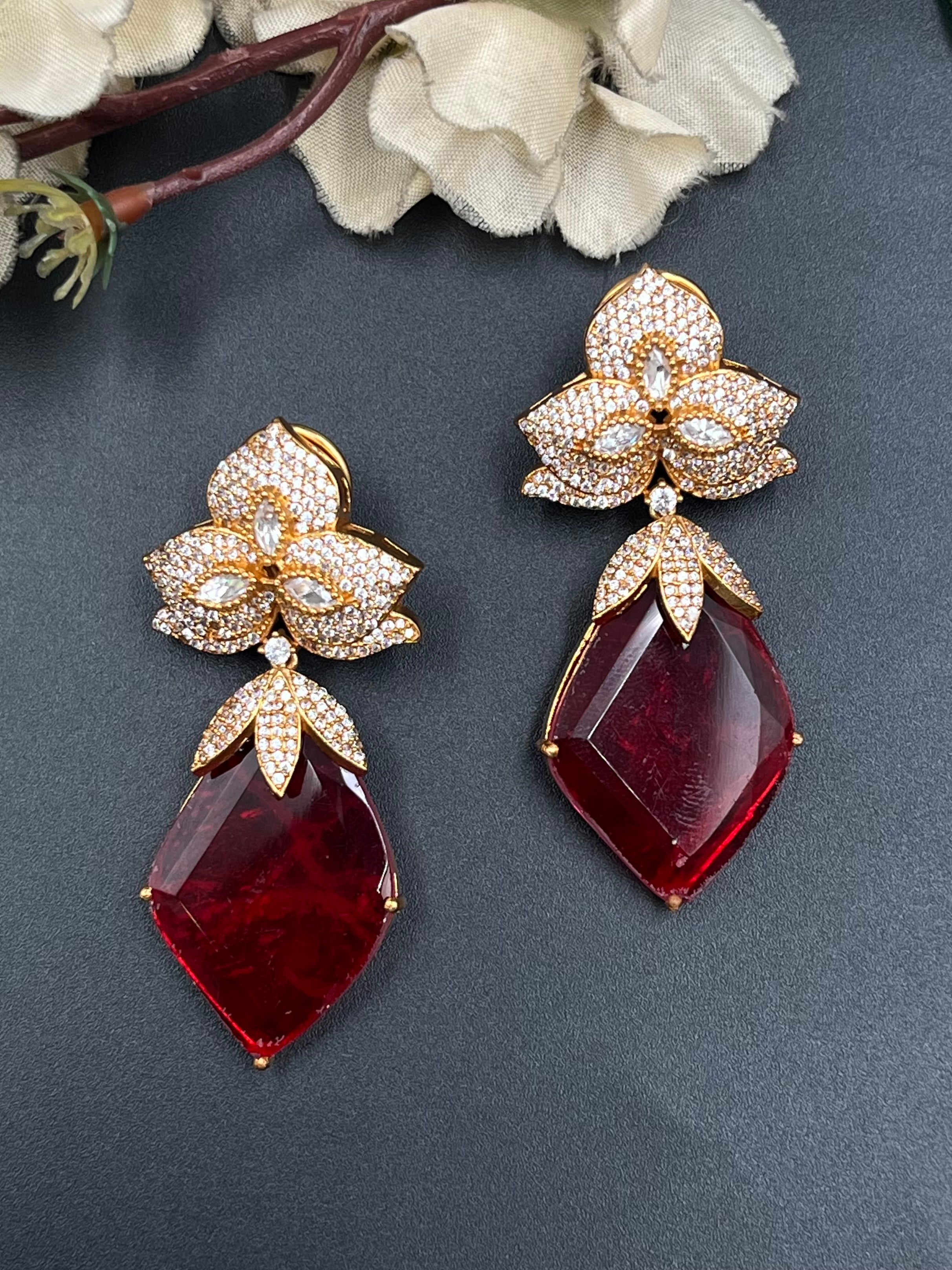 MAHI EARRINGS