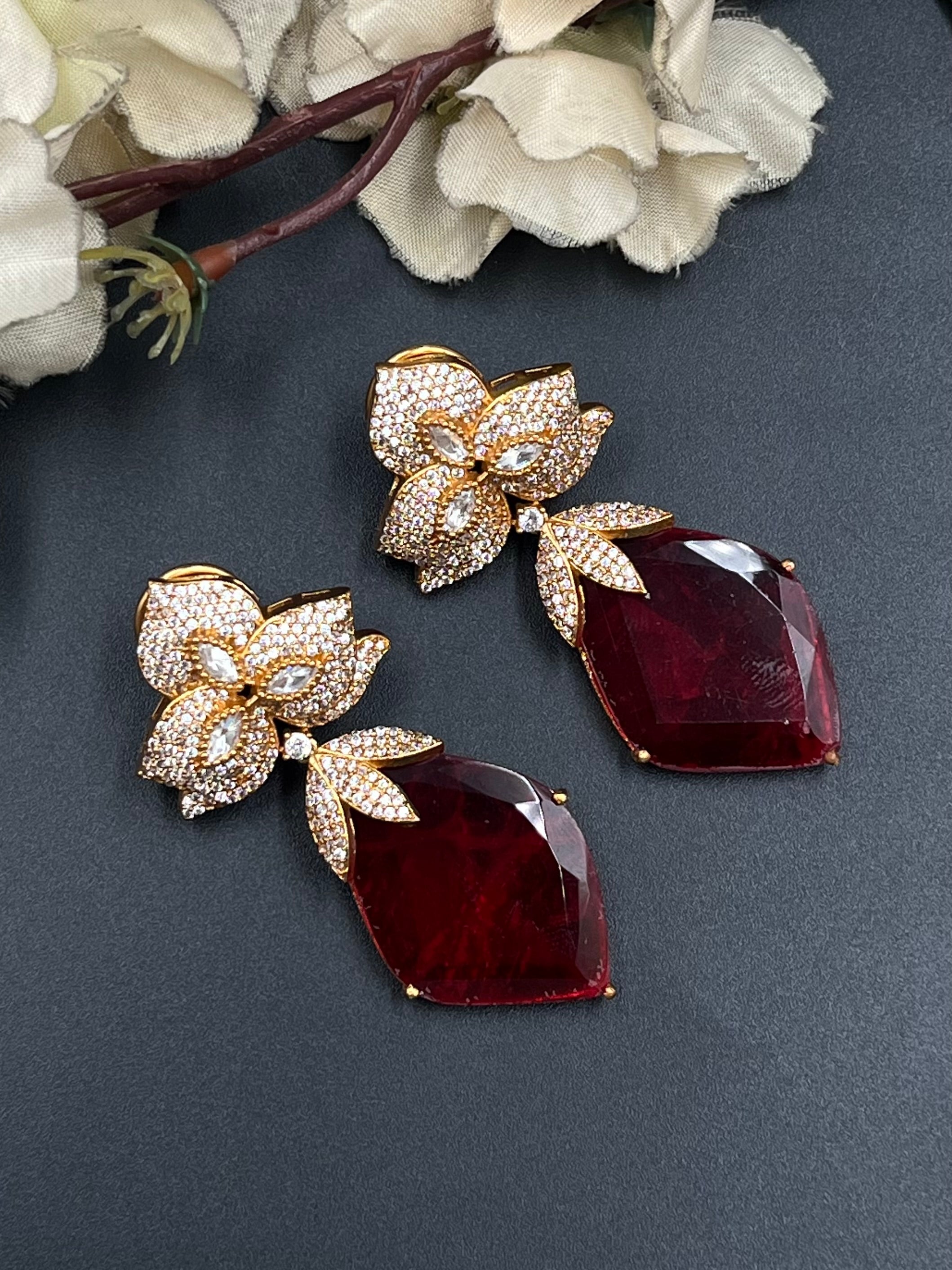 MAHI EARRINGS