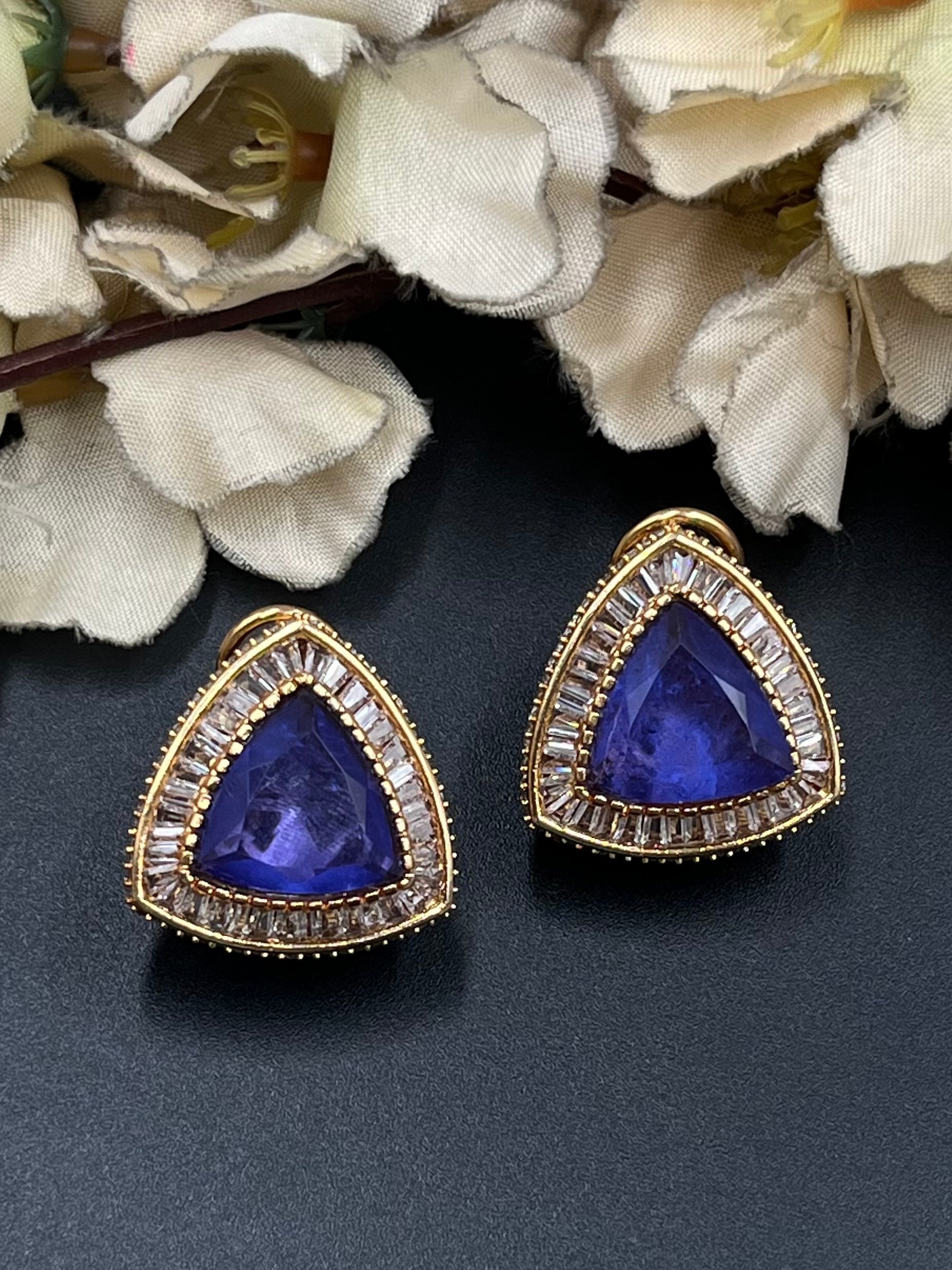 ARWA EARRINGS