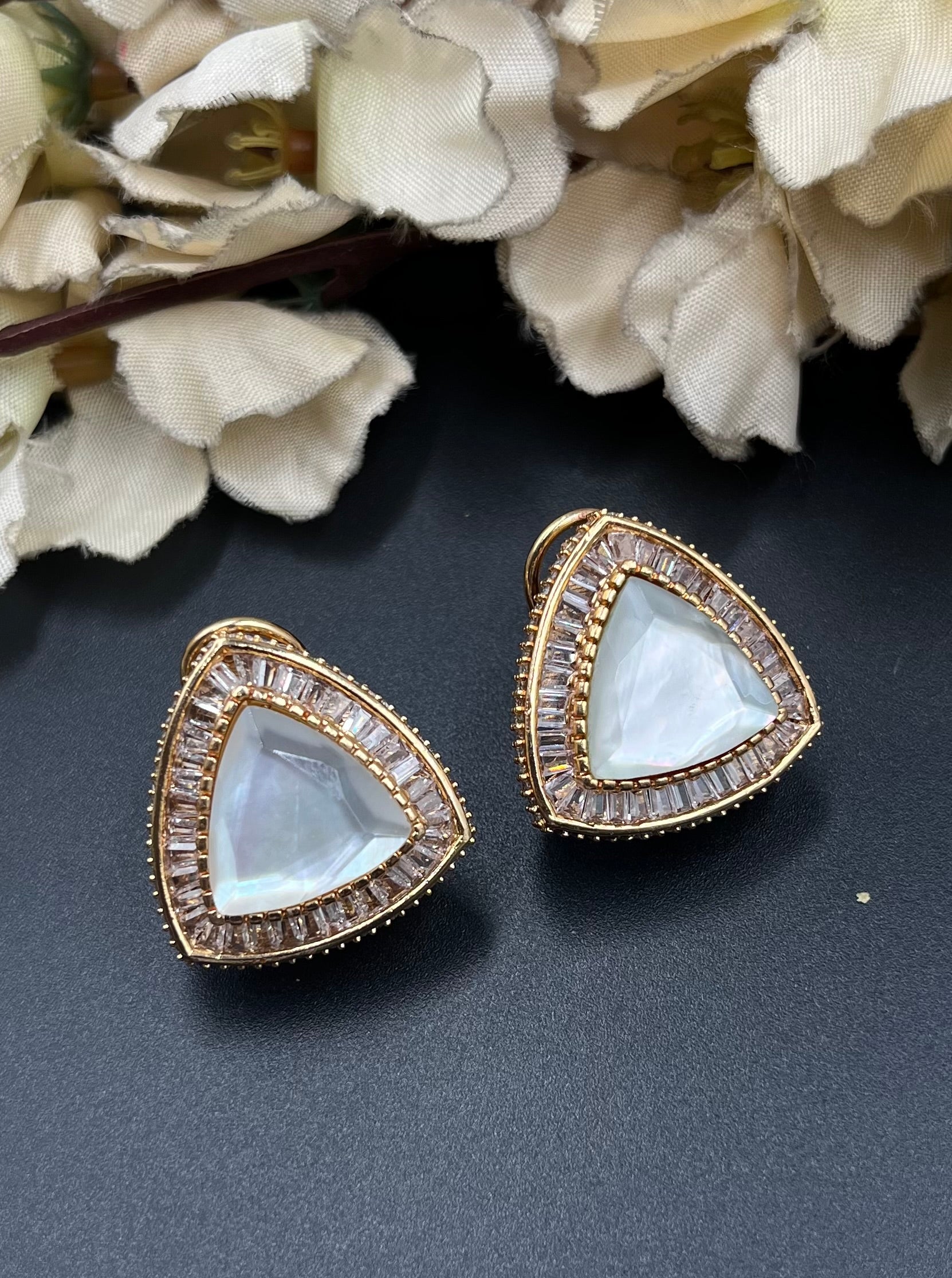 ARWA EARRINGS