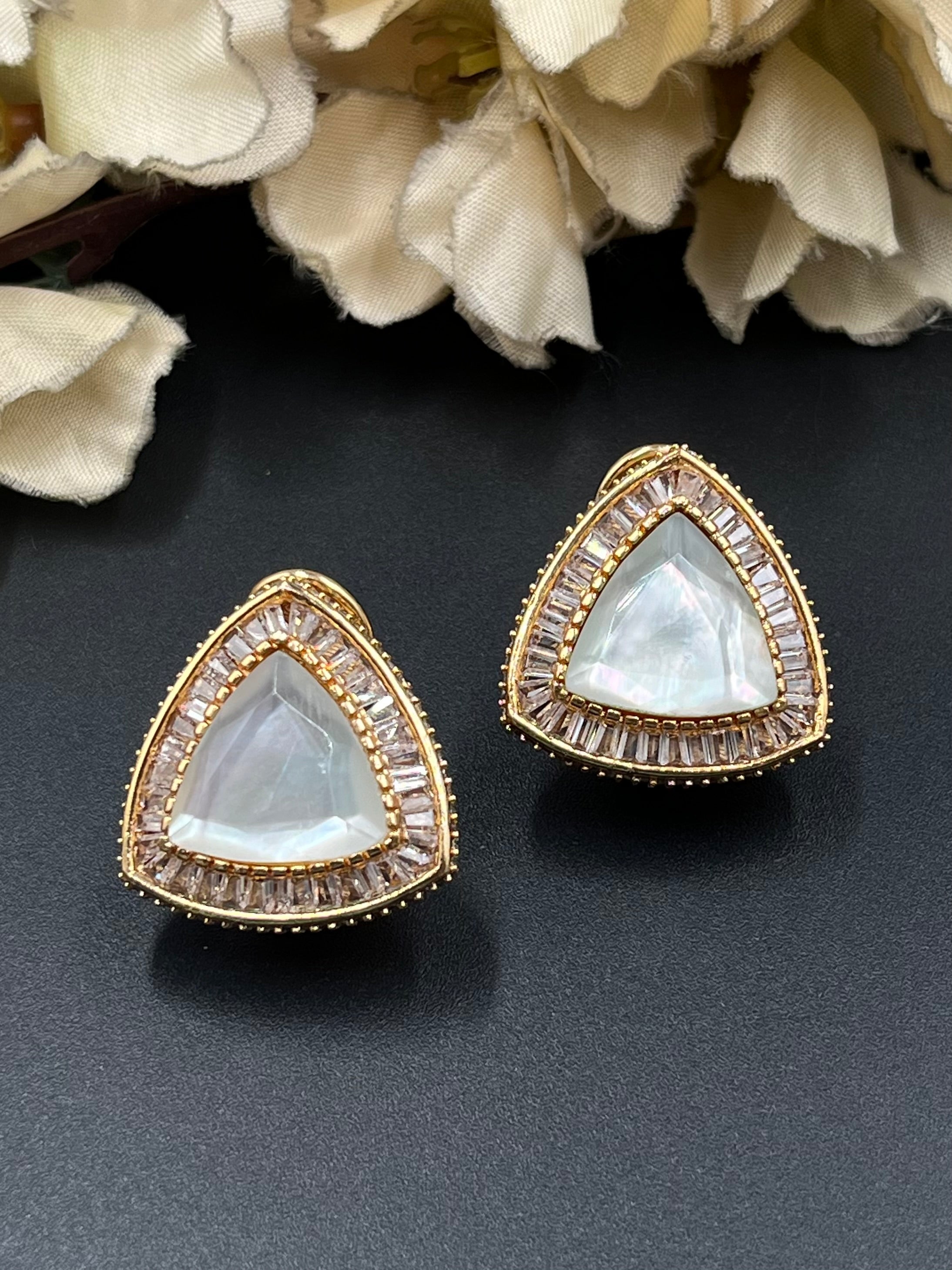 ARWA EARRINGS