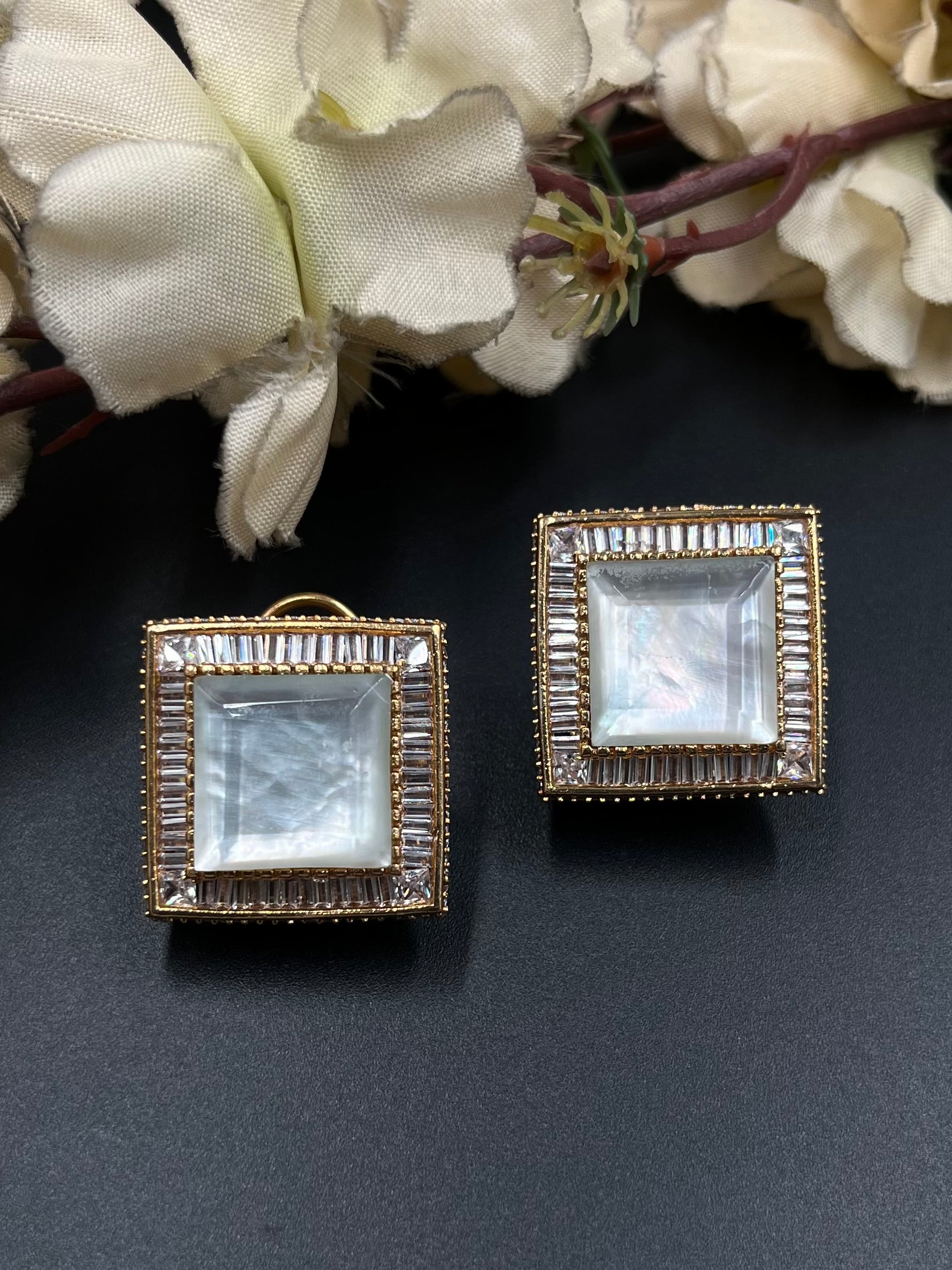 AIZA EARRINGS