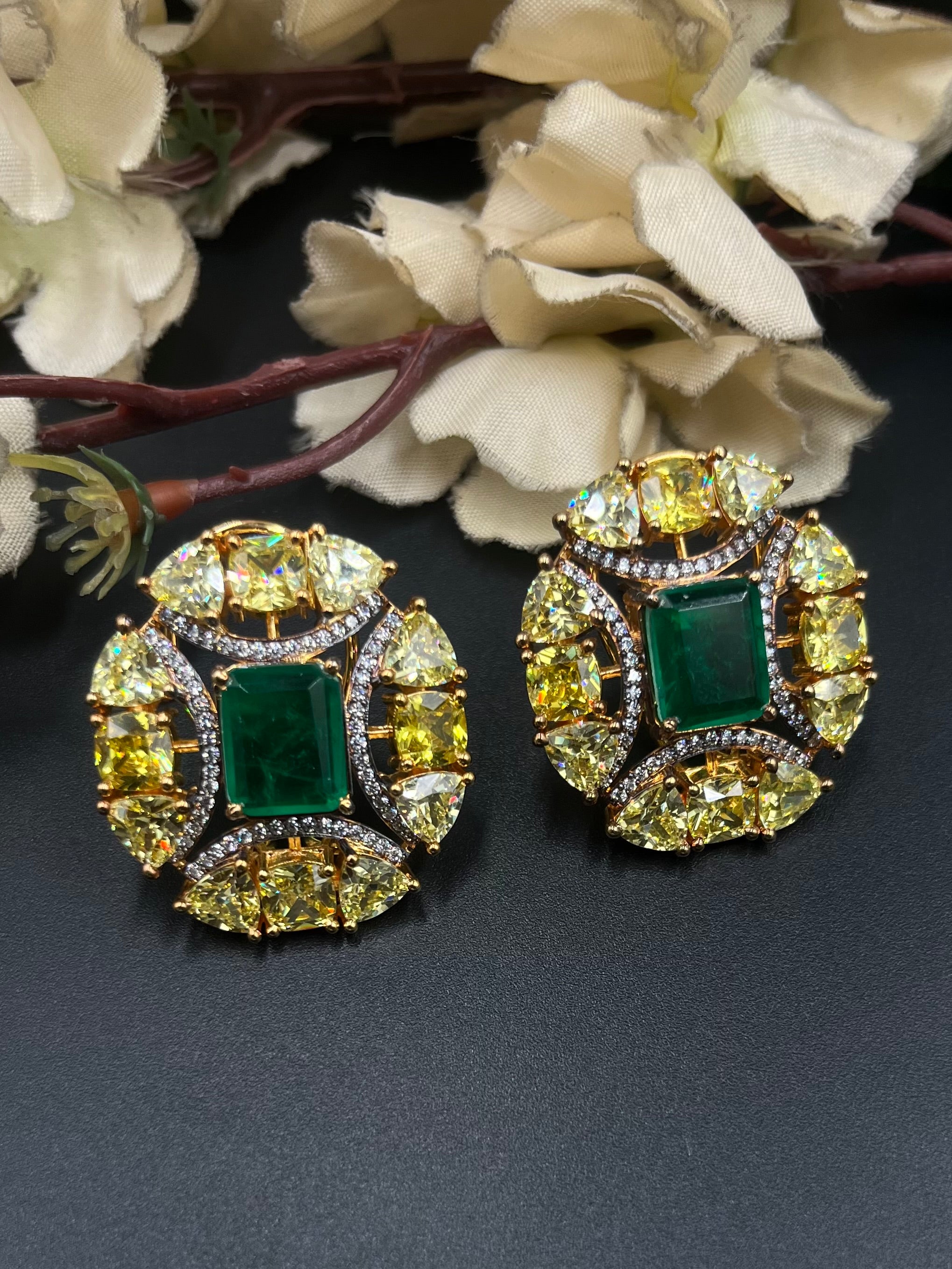 ARIYA EARRINGS