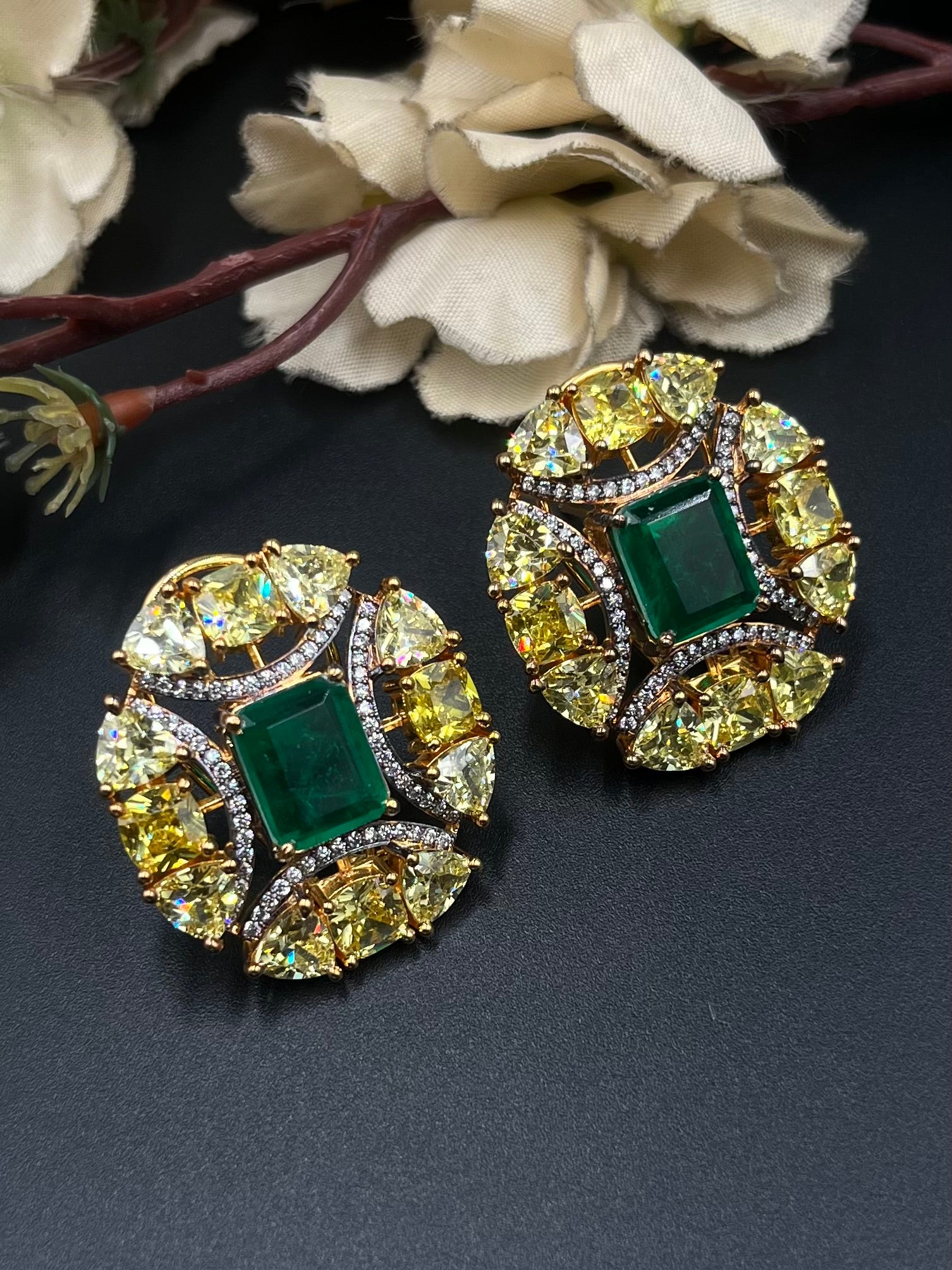ARIYA EARRINGS