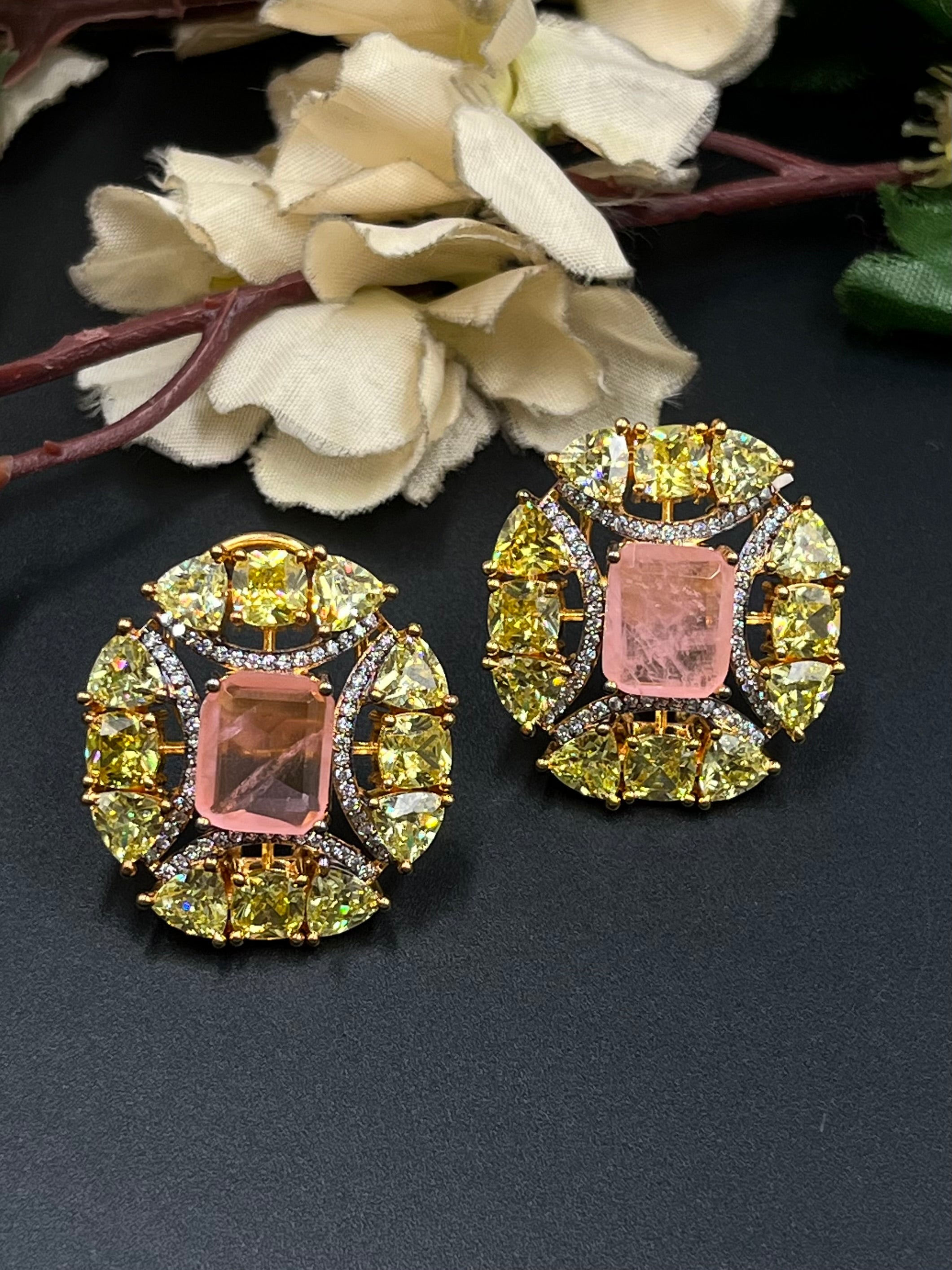 ARIYA EARRINGS