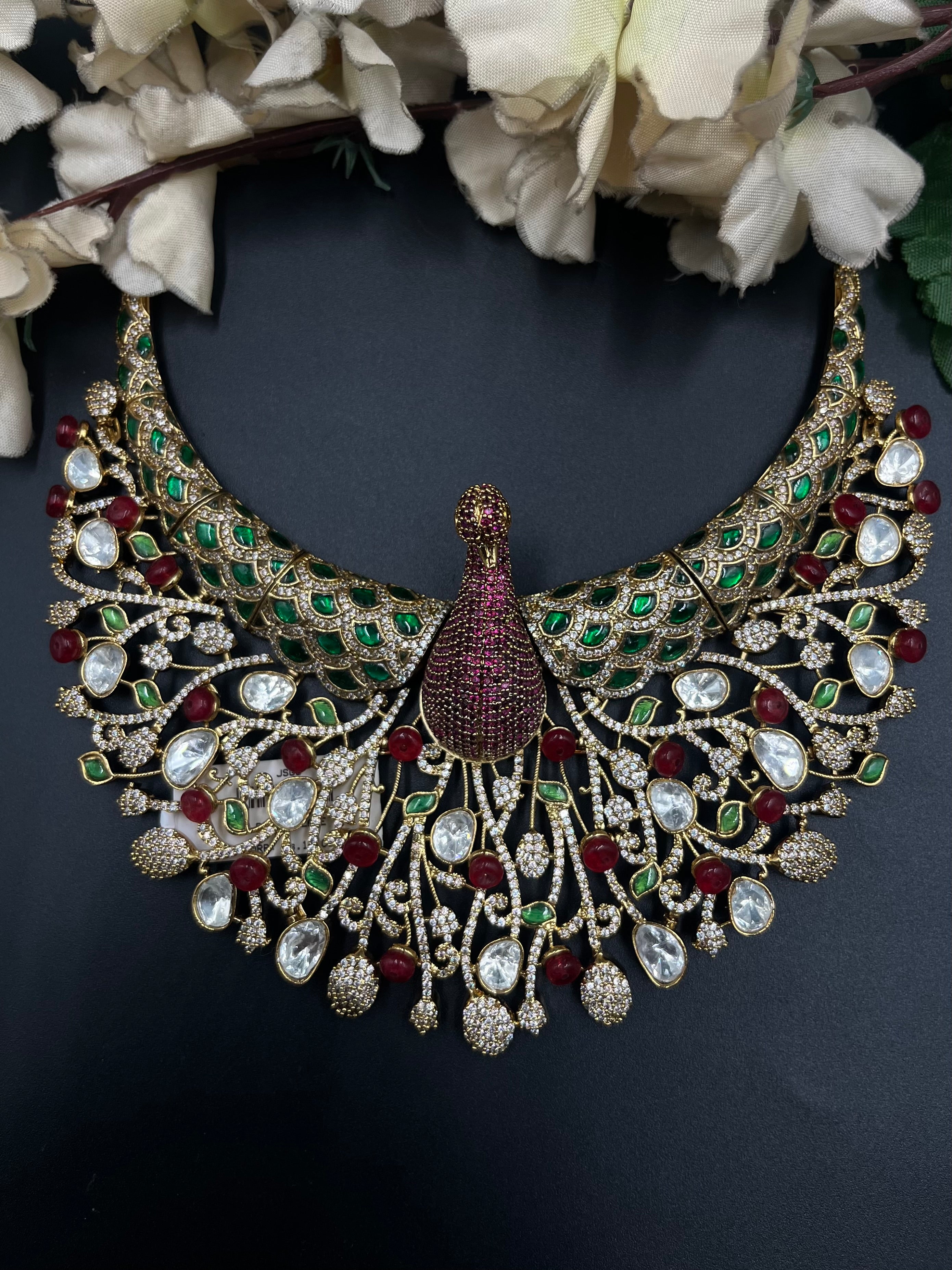 GULNAR NECKLACE