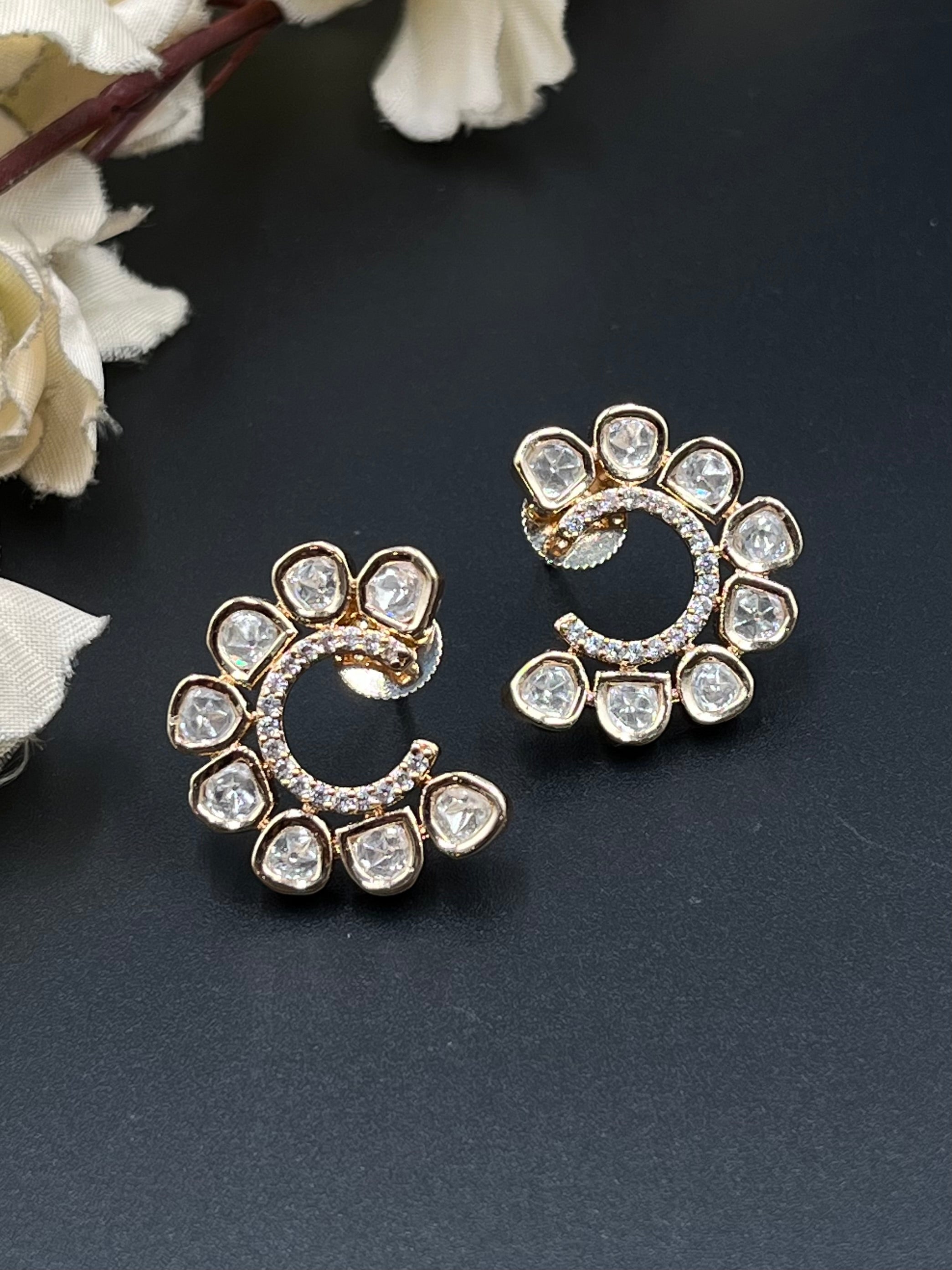 NISA EARRINGS
