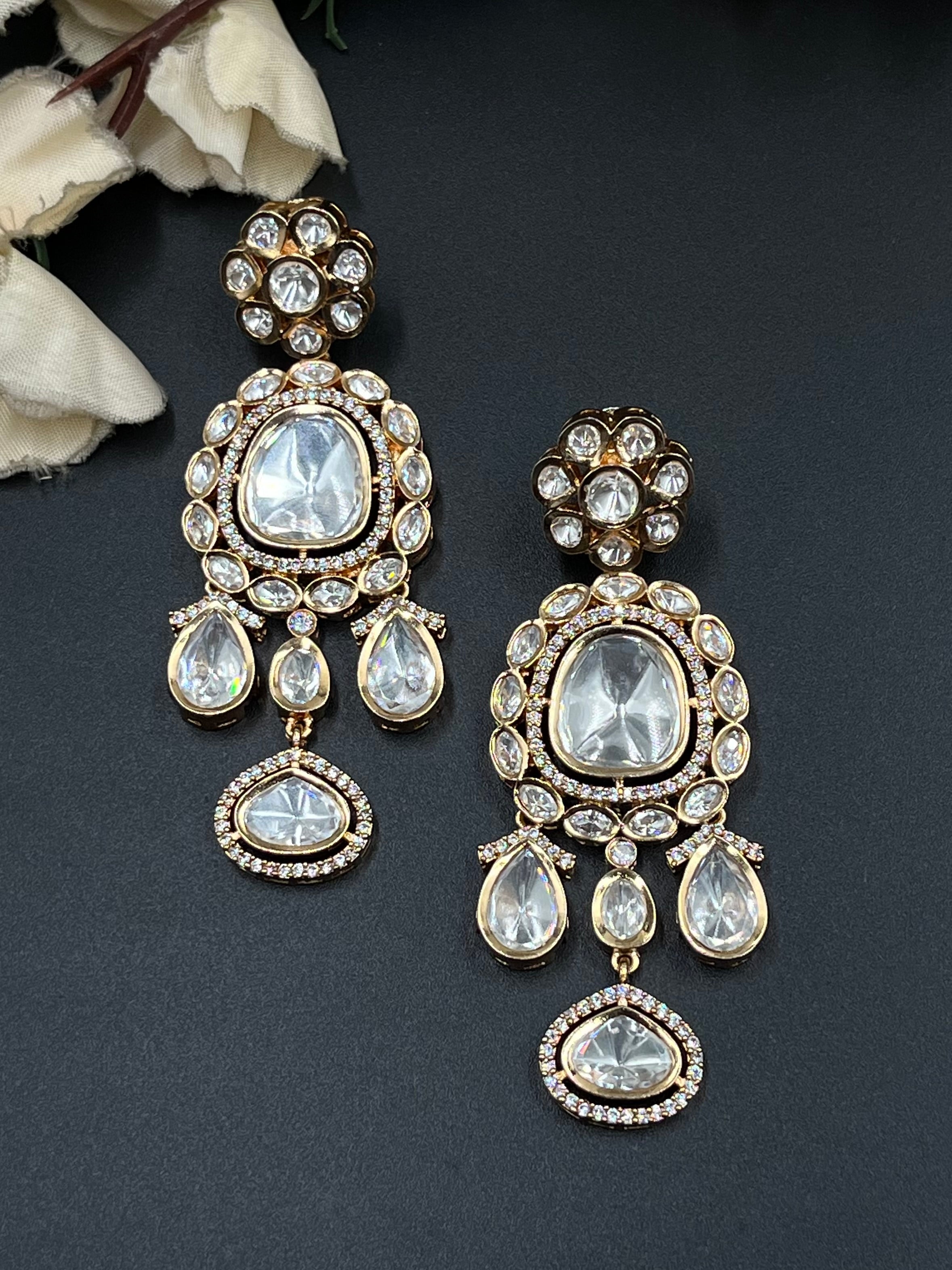 NIKI EARRINGS