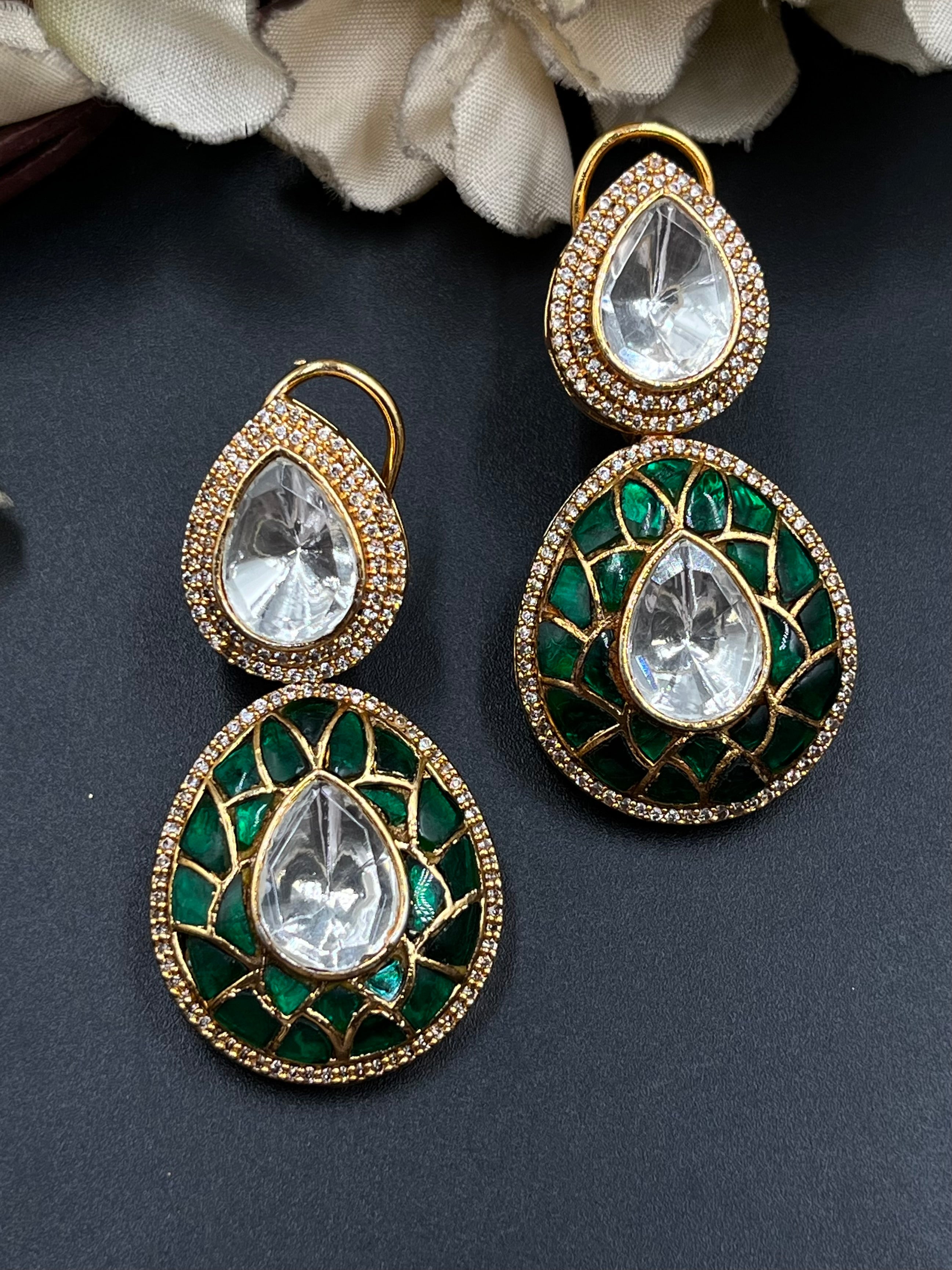 AZRA EARRING