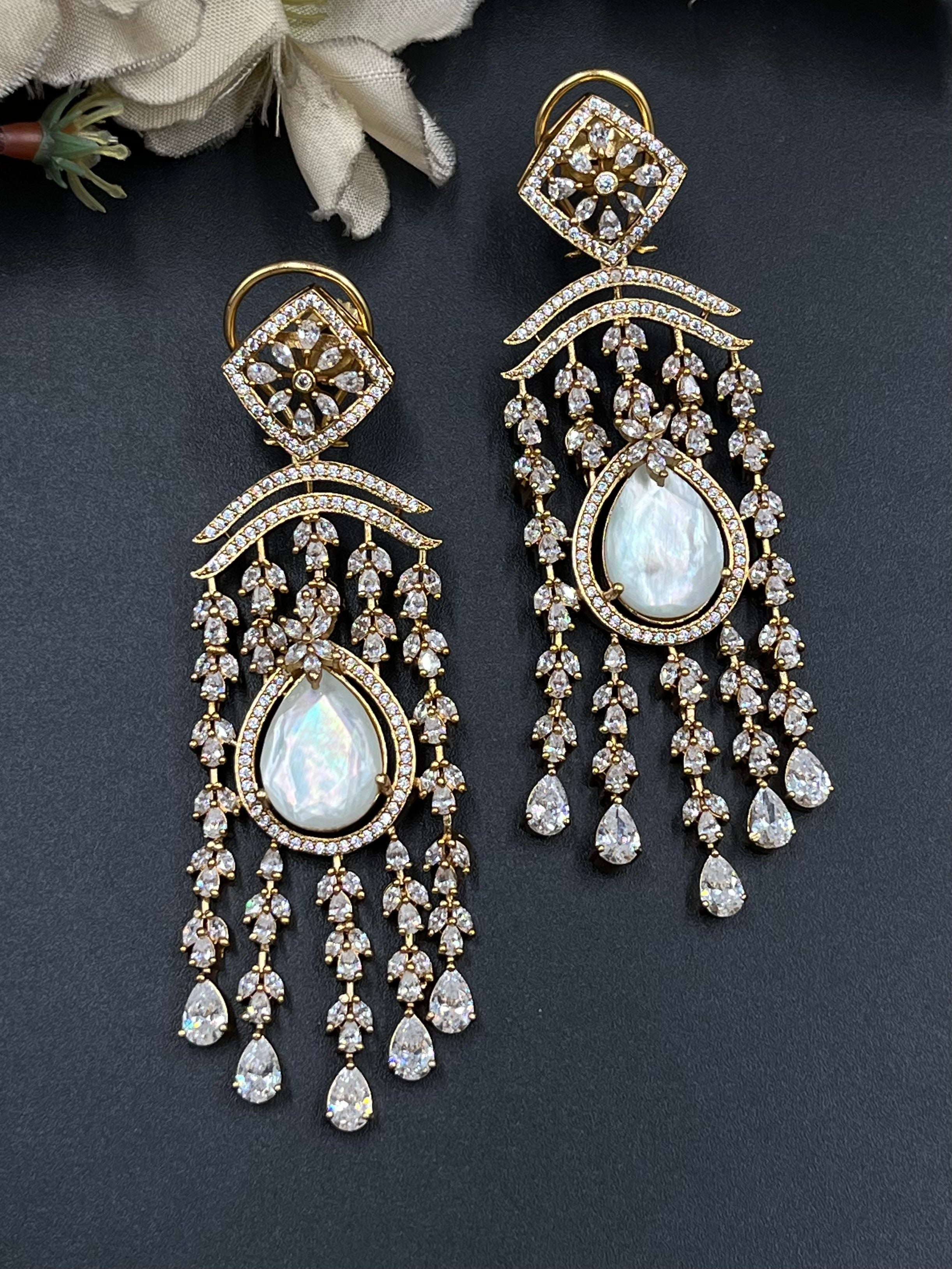 ZOHRA EARRINGS