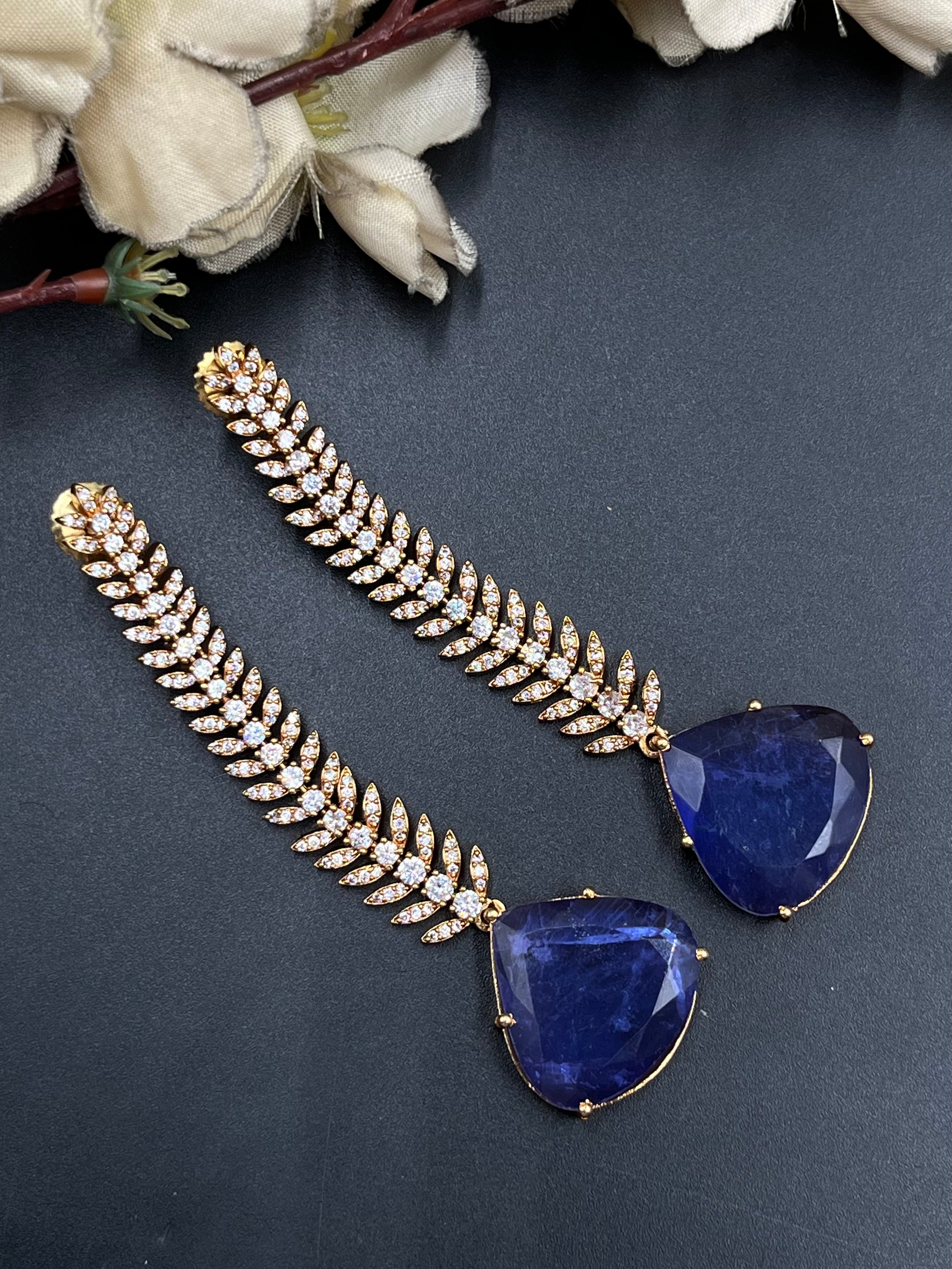 NIYA EARRINGS