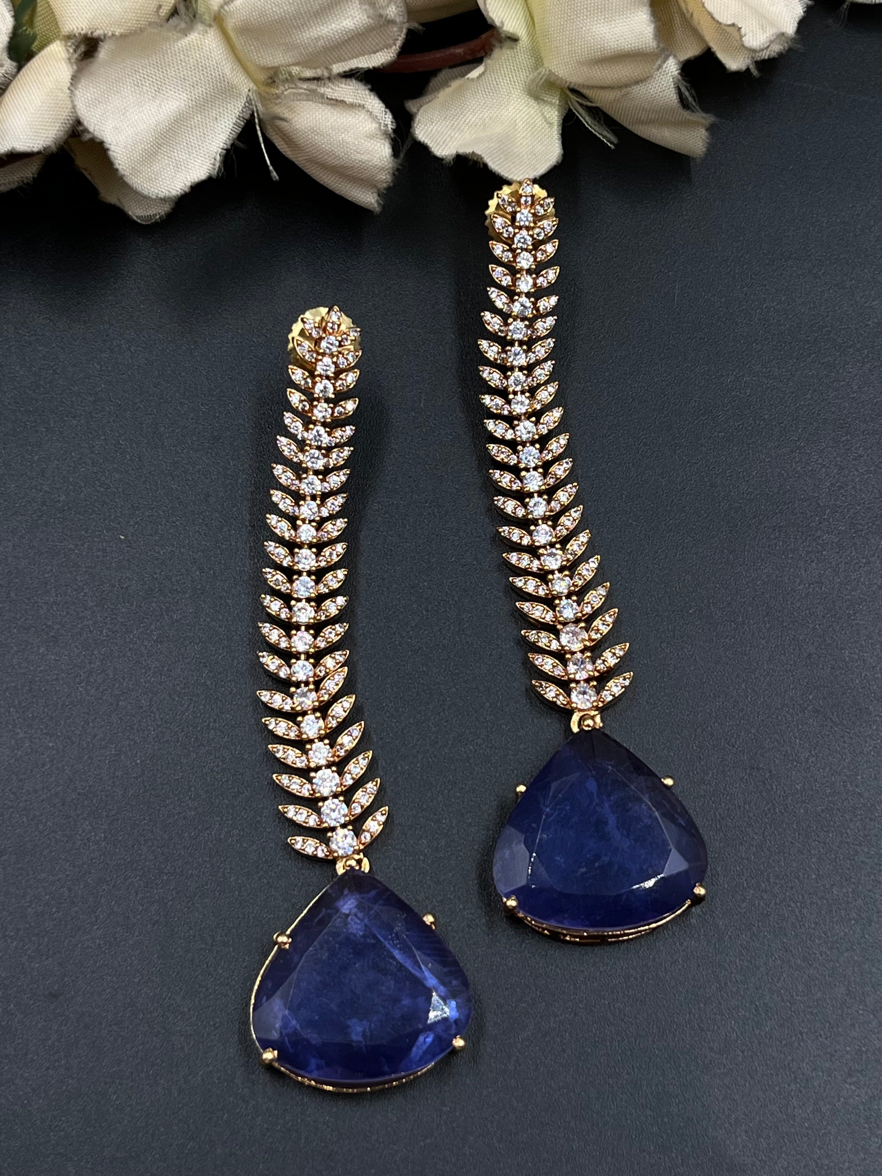 NIYA EARRINGS
